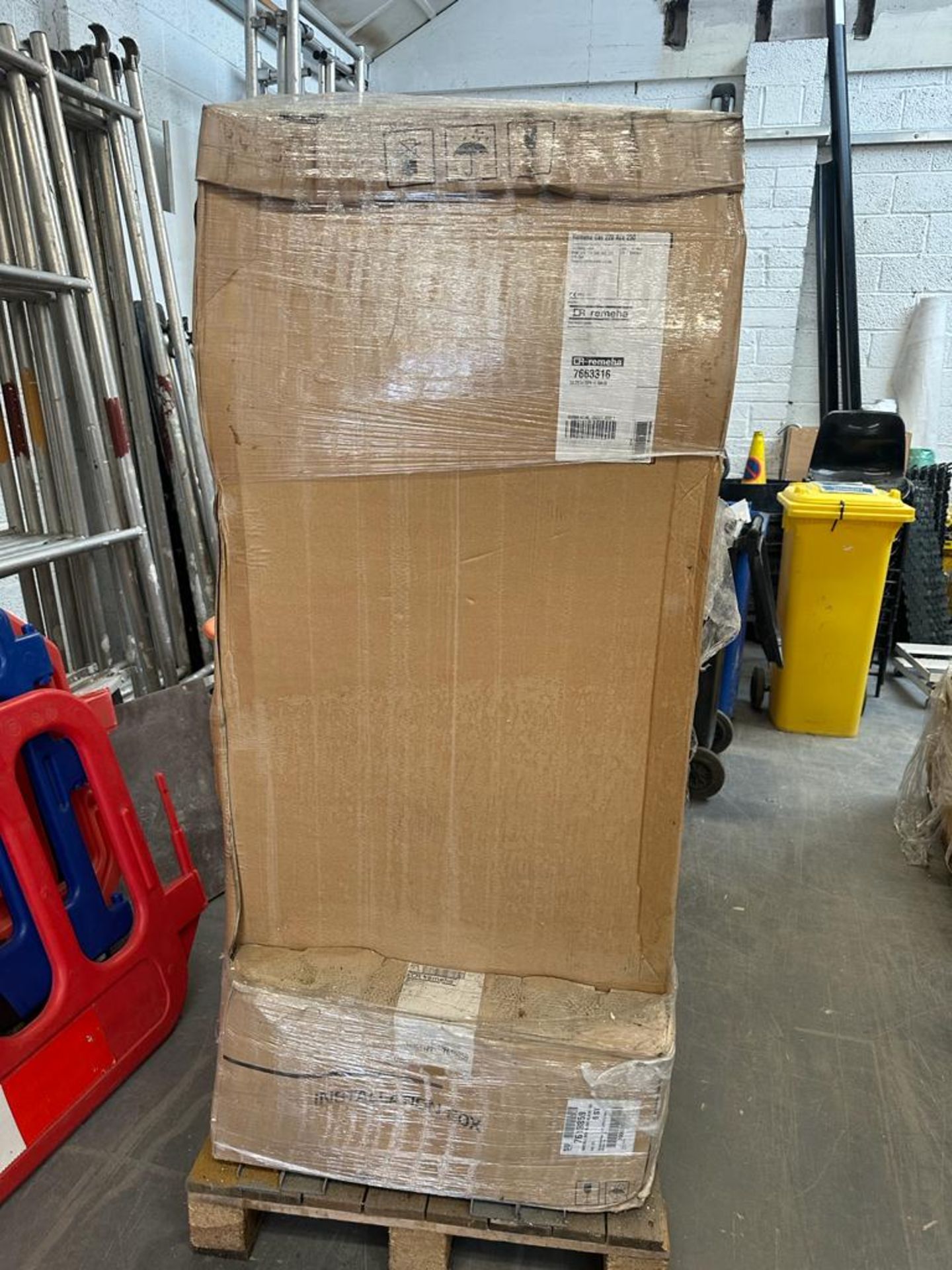 REMEHA GAS 220 ACE 250KW - New generation floor-standing boiler - brand new in box, wrapped. - Image 2 of 2