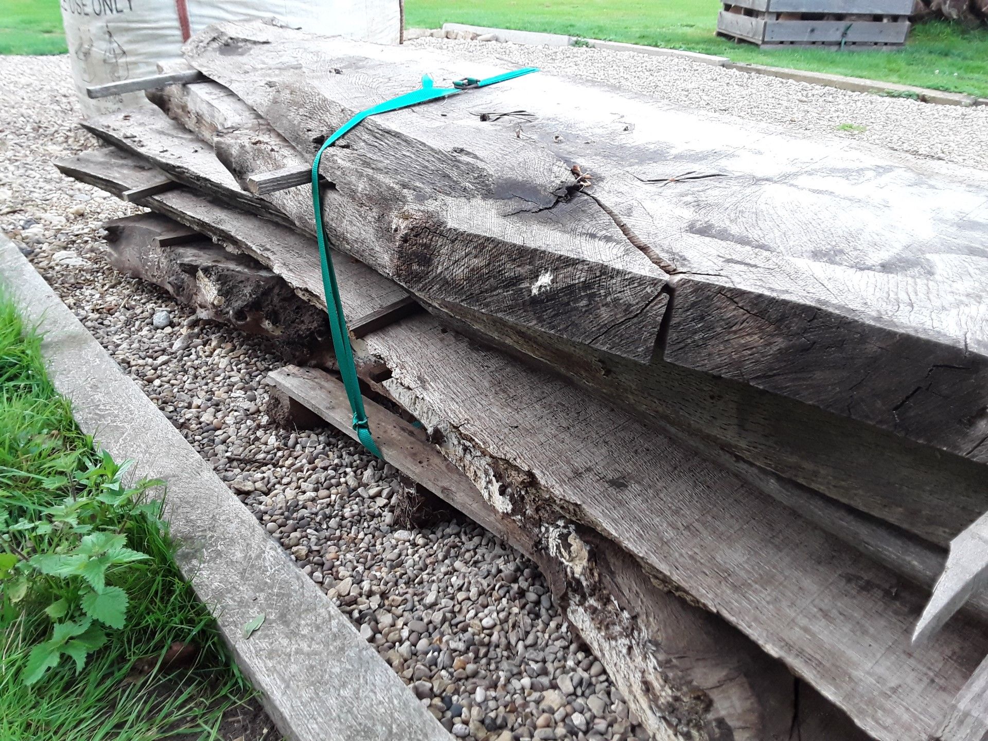 5x Hardwood Air Dried Sawn Waney Edge / Live Edge English Oak Slabs - Image 5 of 5