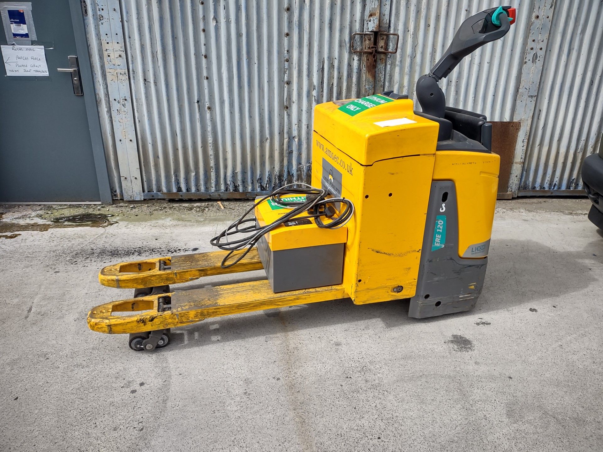 JUNGHEINRICH, ERE120 Ride Pallet Truck