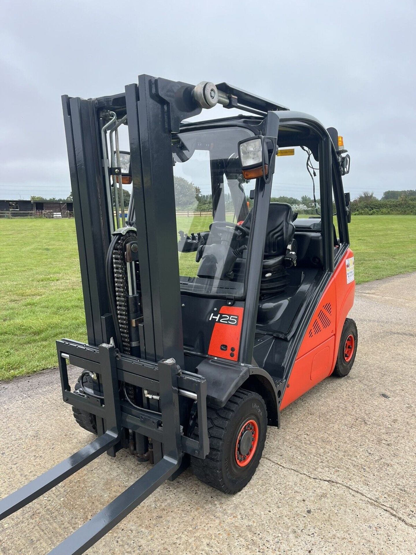 LINDE, LPG 2.5 Tonne Forklift