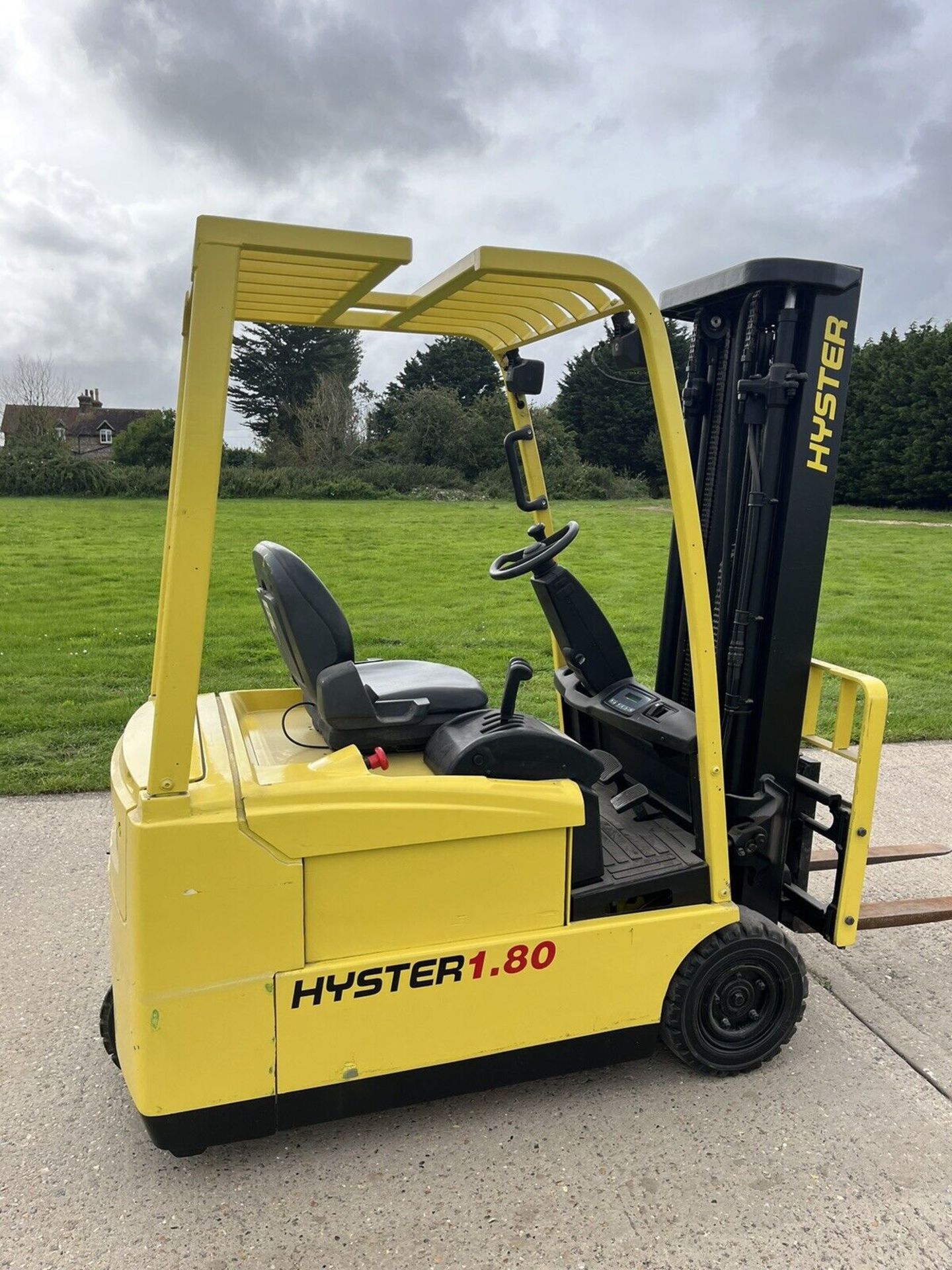 HYSTER, 1.8 Tonne Electric Forklift Truck (Container Spec) - Image 3 of 6