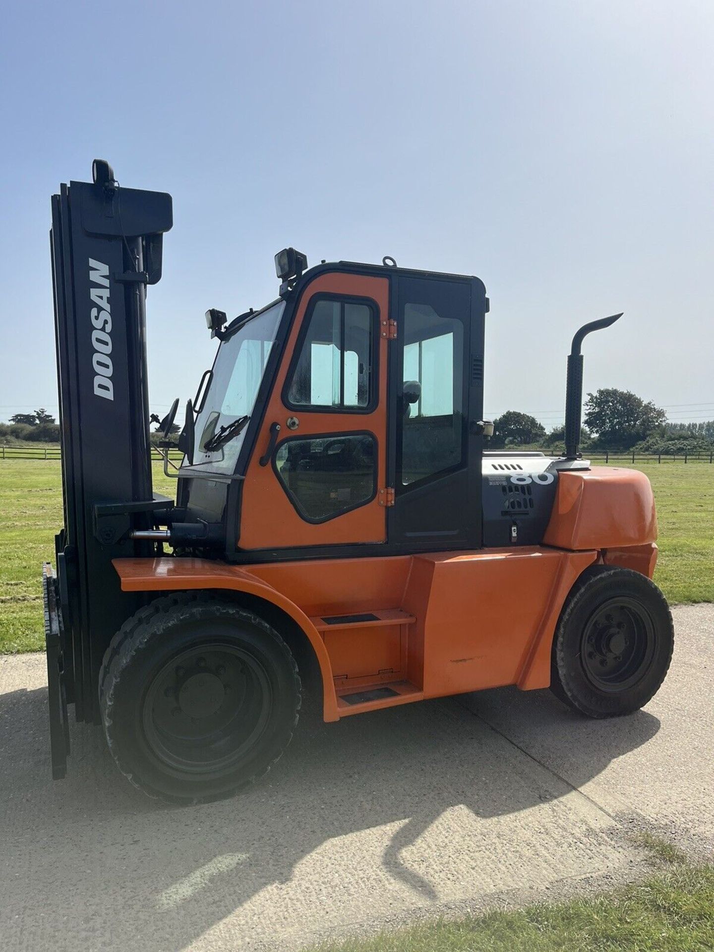 2014, DOOSAN 8 Tonne Diesel Forklift (Triple Mast) - Image 4 of 4