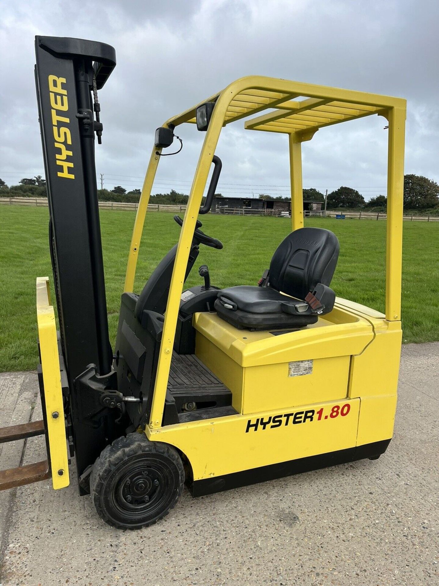 HYSTER, 1.8 Tonne Electric Forklift Truck (Container Spec) - Image 6 of 6