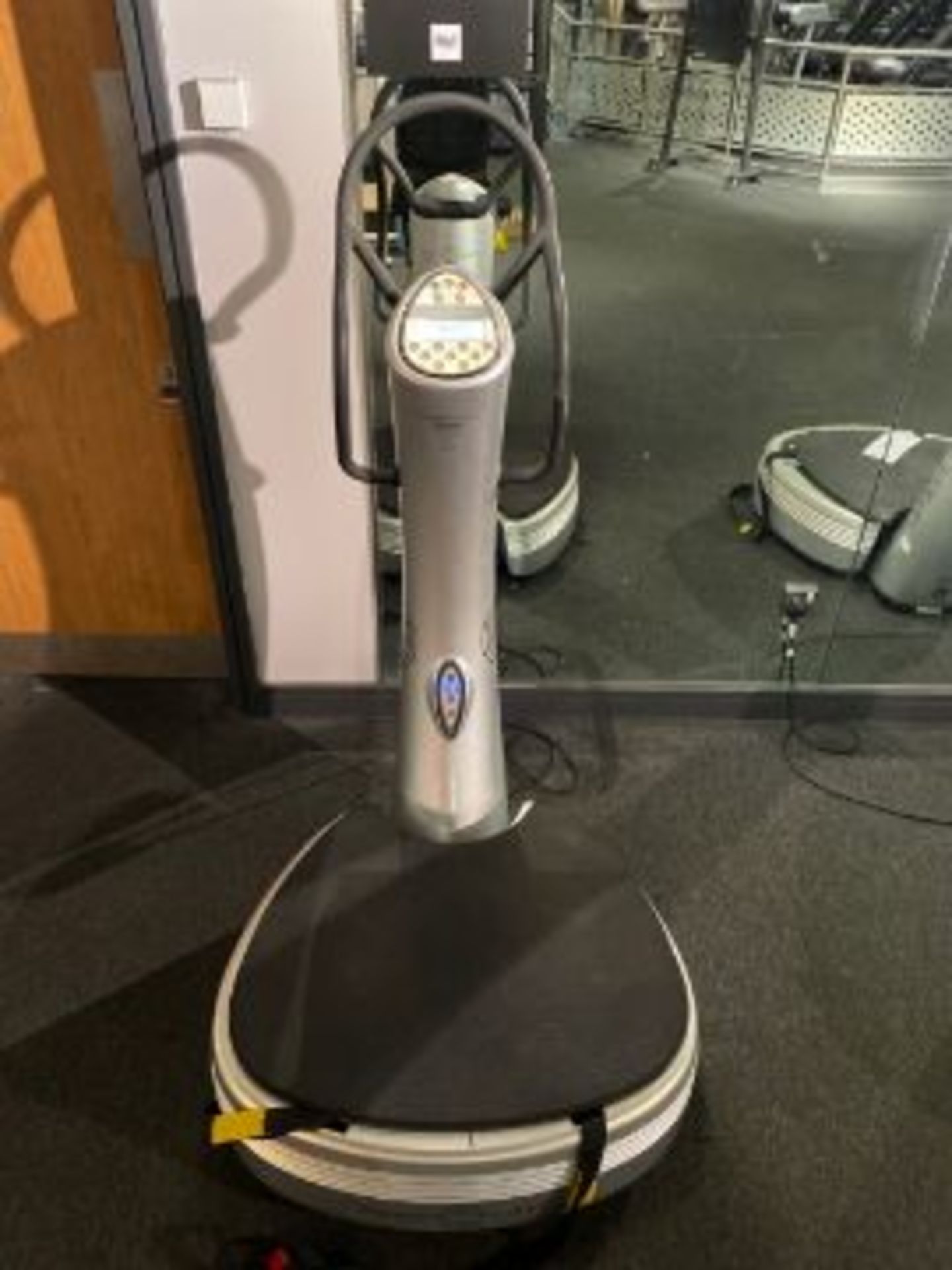 1 x Power Plate - Image 3 of 6