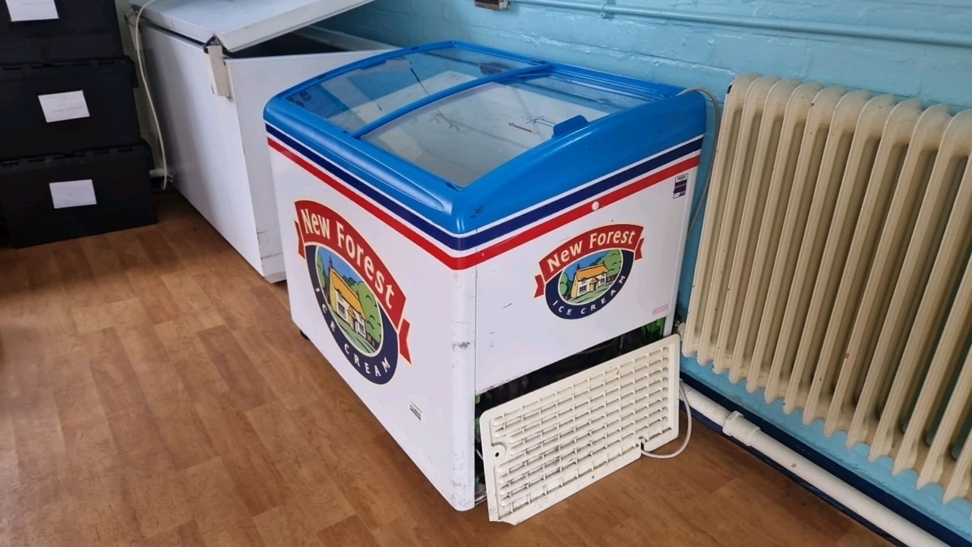 New Forest Ice Cream Freezer - Image 4 of 4