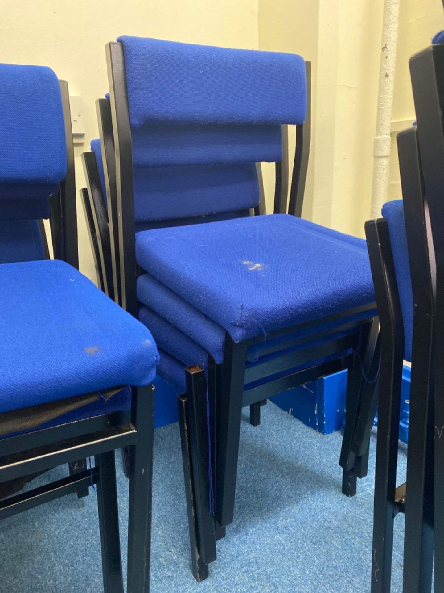 Set of 4 Cusioned Classroom Chairs - Image 11 of 12