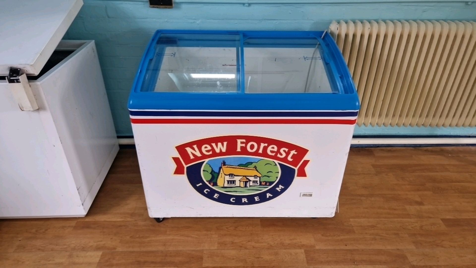 New Forest Ice Cream Freezer - Image 2 of 4