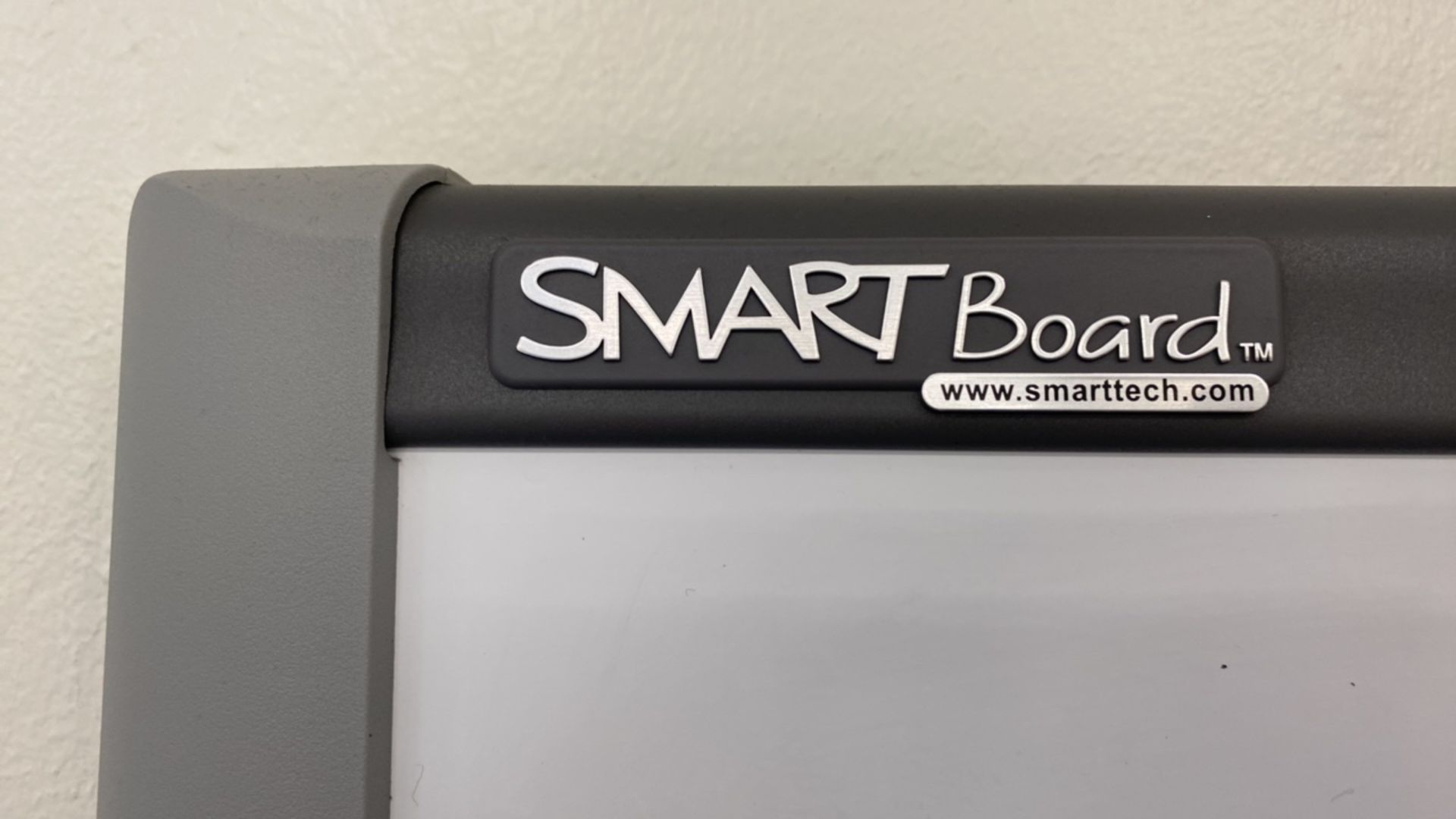 Smart Board - Image 4 of 6