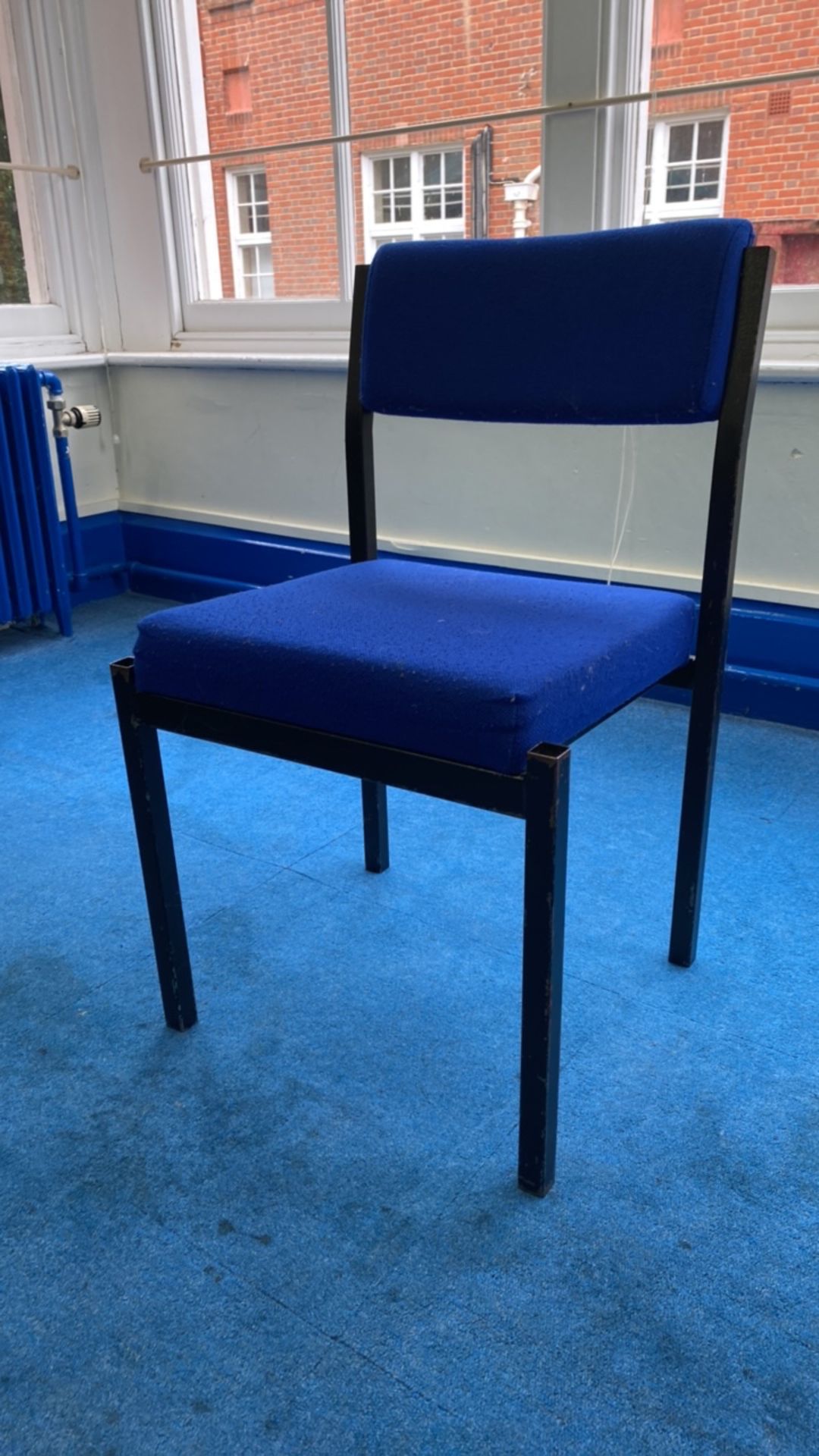 Set of 4 Cusioned Classroom Chairs - Image 3 of 12