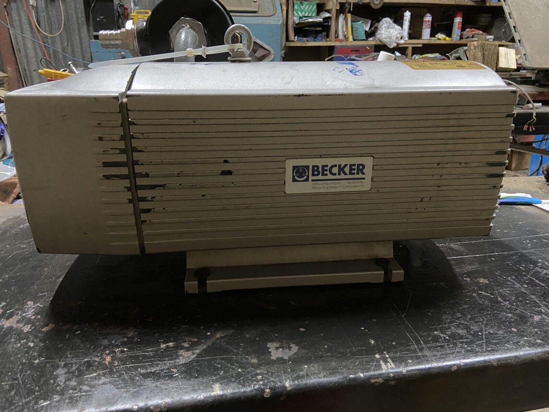 Becker VT 4.40 Vacuum Pump - Image 4 of 5