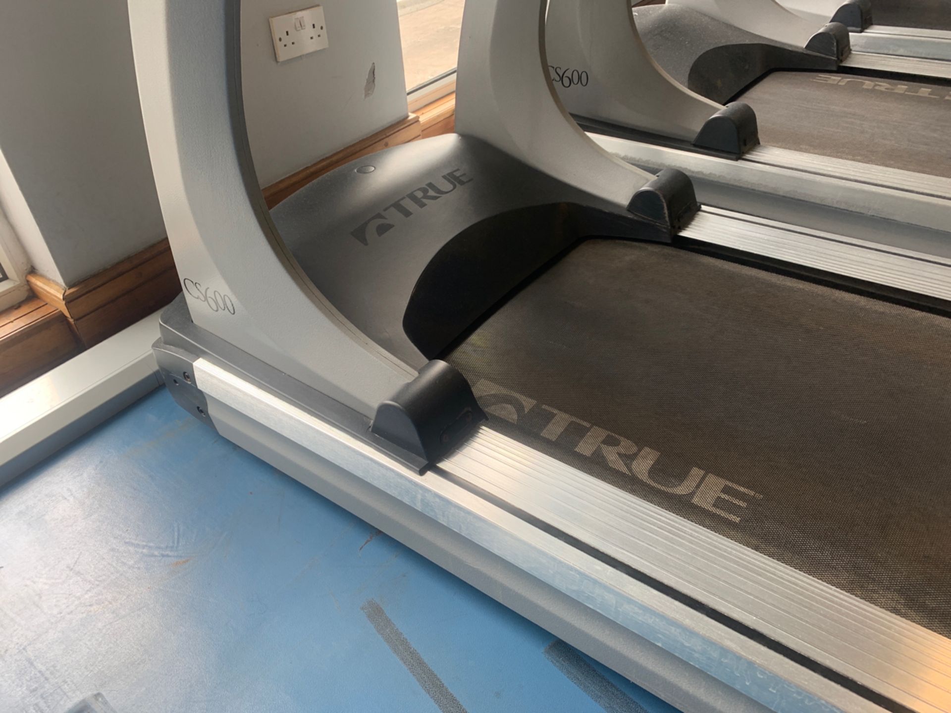 True Fitness Treadmill - Image 4 of 4