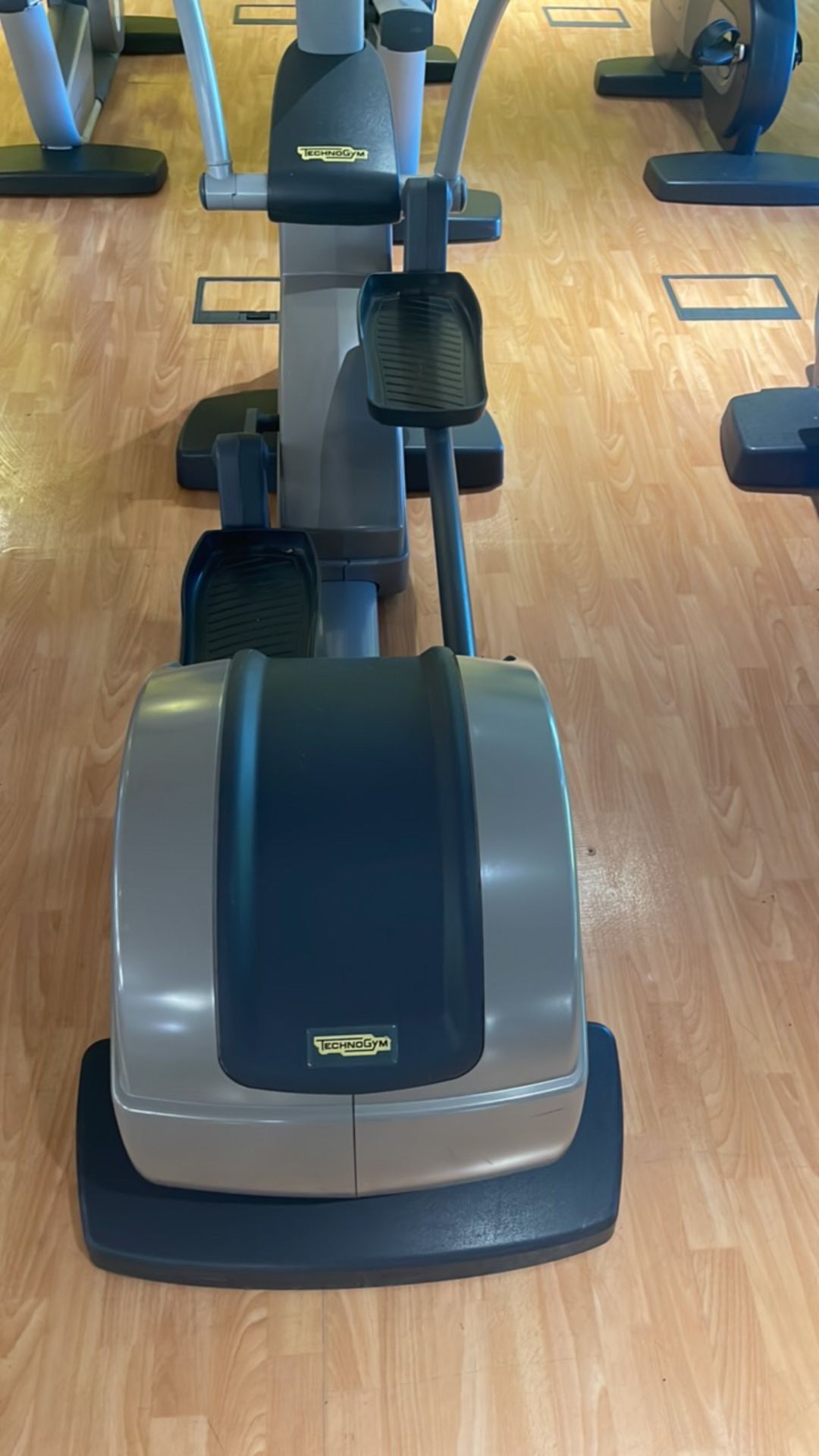 Technogym Cross Trainer - Image 2 of 7