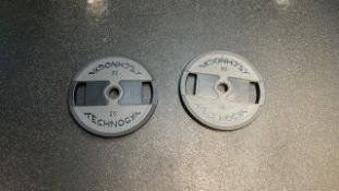 Technogym Plate Weights x 20kg pair