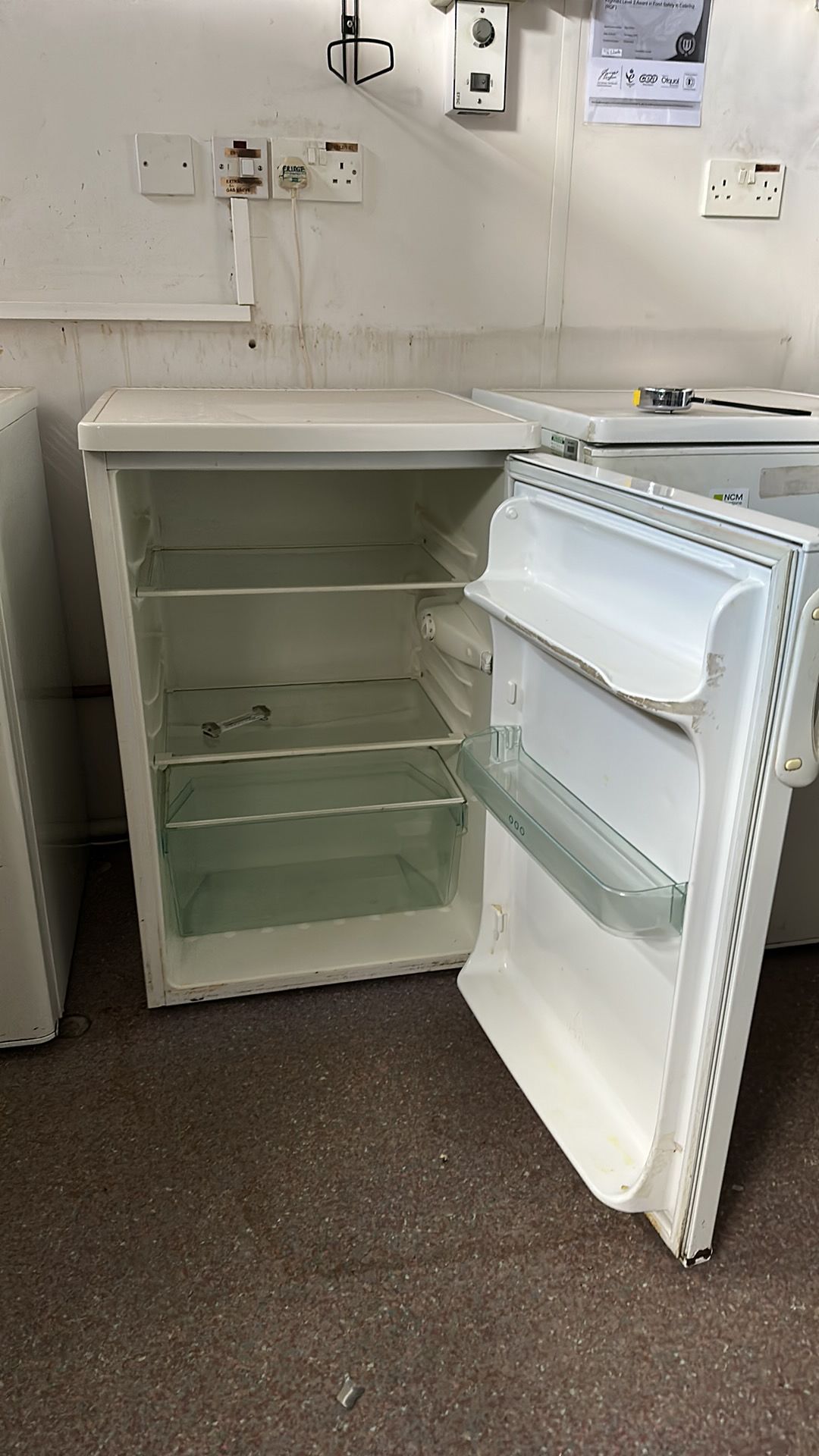 ZANUSSI / ELECTOLUX Fridge - Image 4 of 5