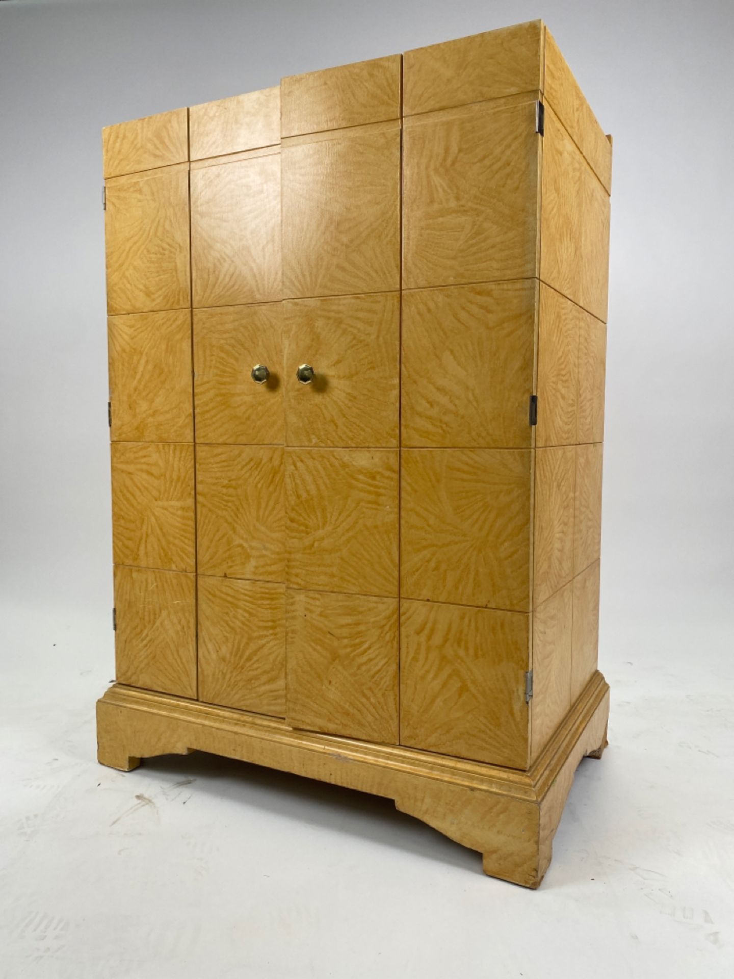 Oriental Storage Cupboard - Image 4 of 6