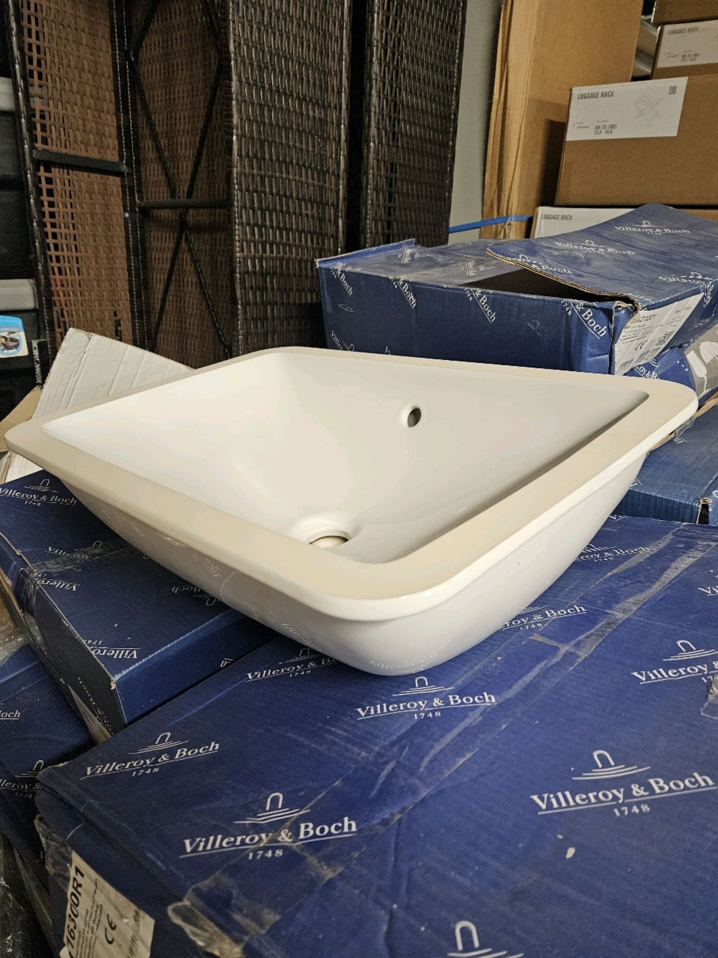 Villeroy & Boch Undercounter Wash Basin ( Boxed) - Image 2 of 4