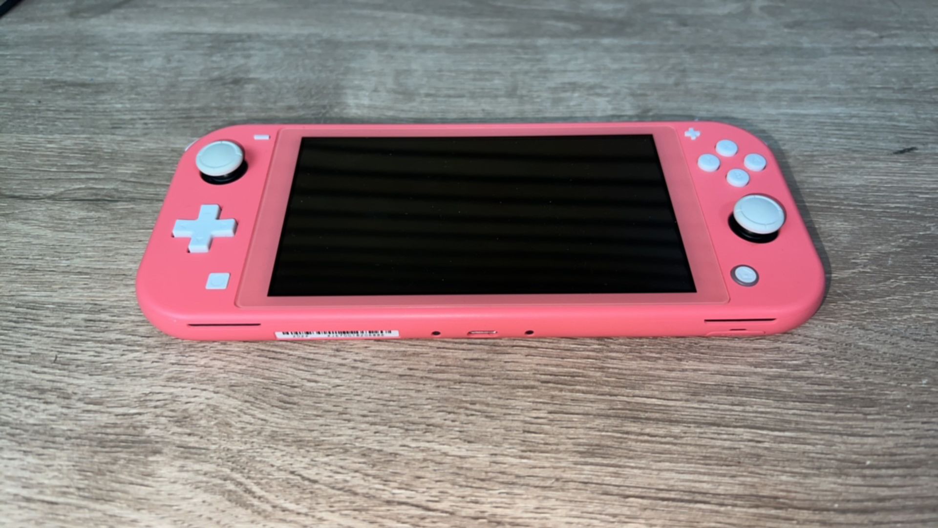 NINTENDO SWITCH LITE CONSOLE - CORAL - Image 3 of 5