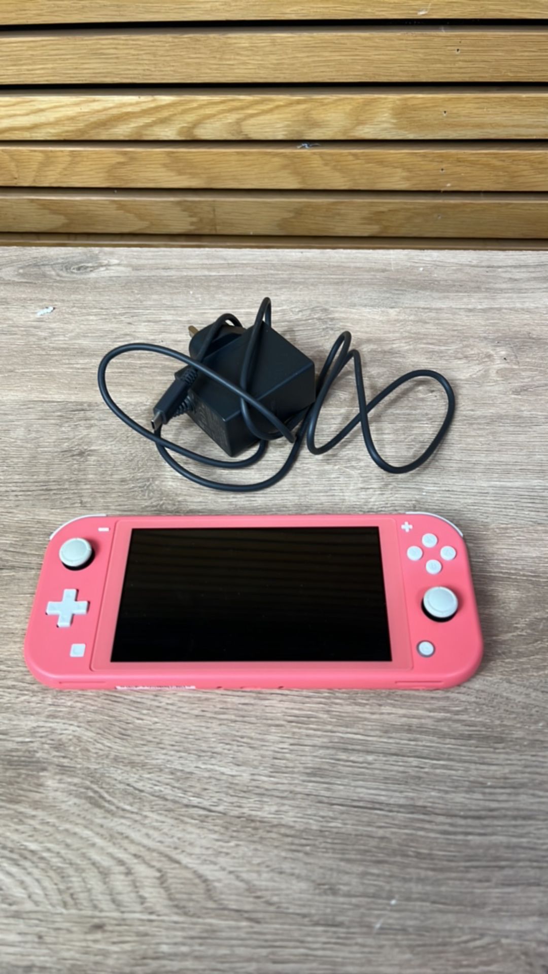 NINTENDO SWITCH LITE CONSOLE - CORAL