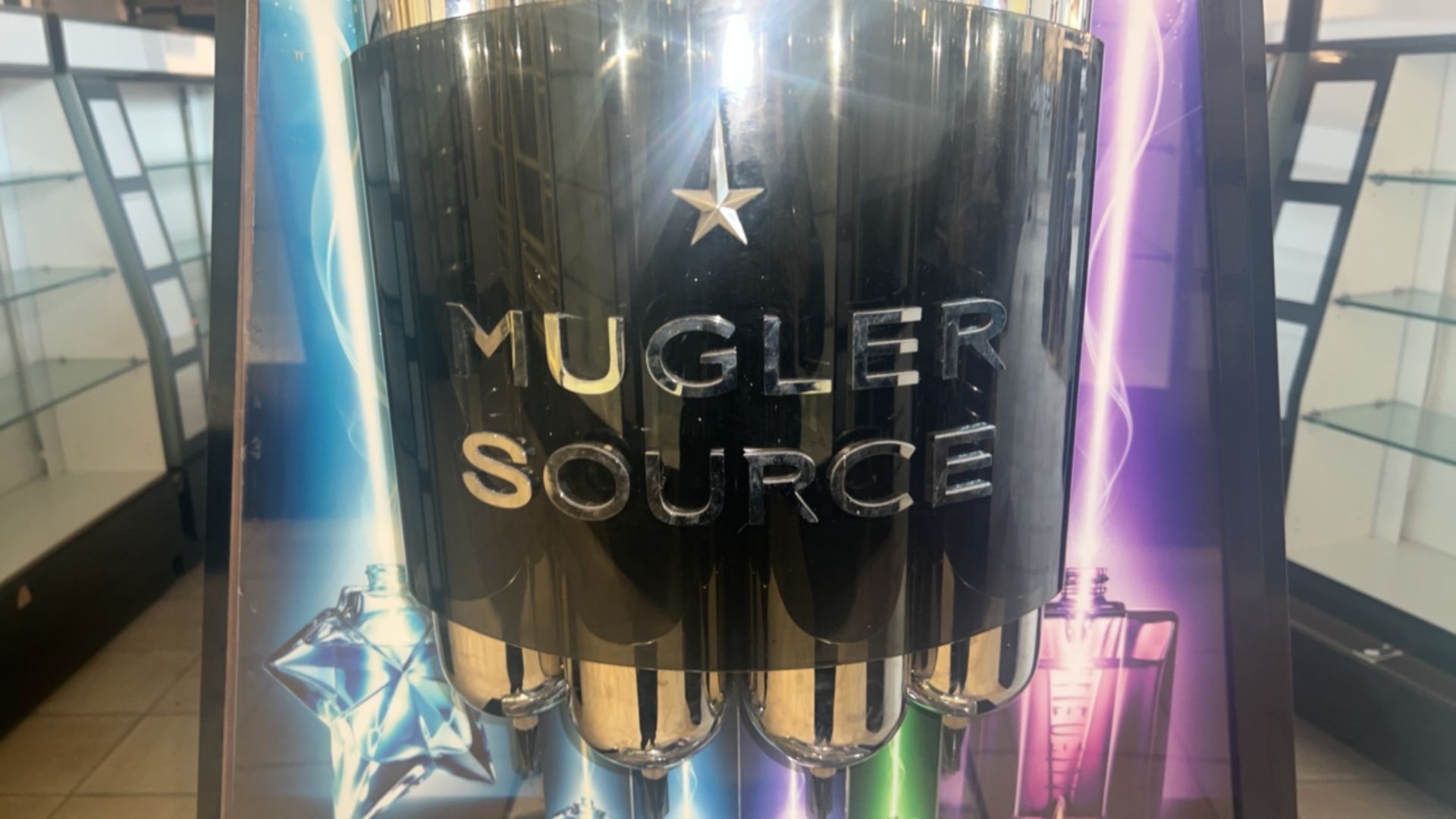 Mugler Source Perfume Refiller - Image 2 of 8