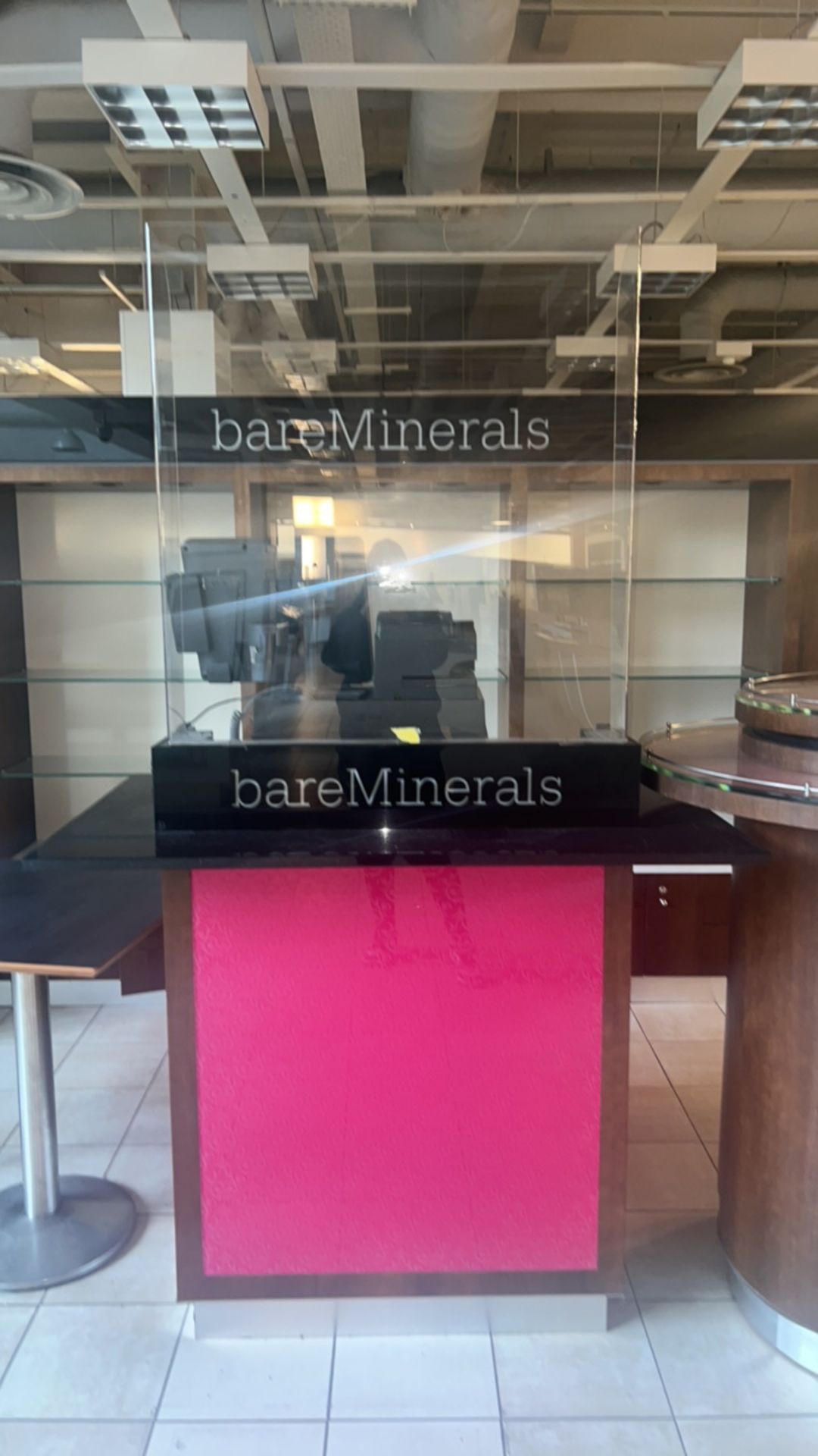 BareMinerals Retail/ Merchandise Area - Image 2 of 19