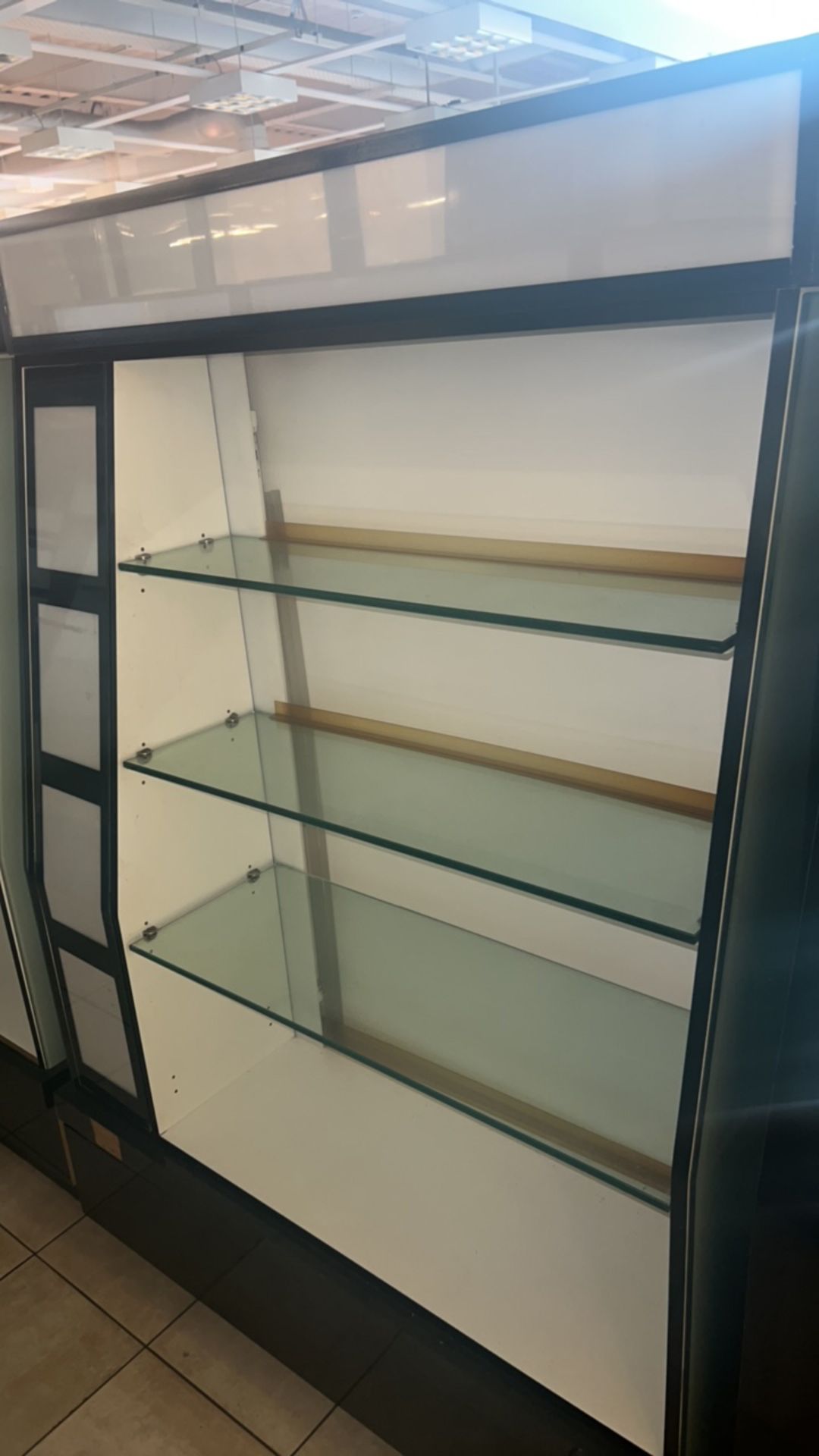 Display Cabinets - Image 5 of 7