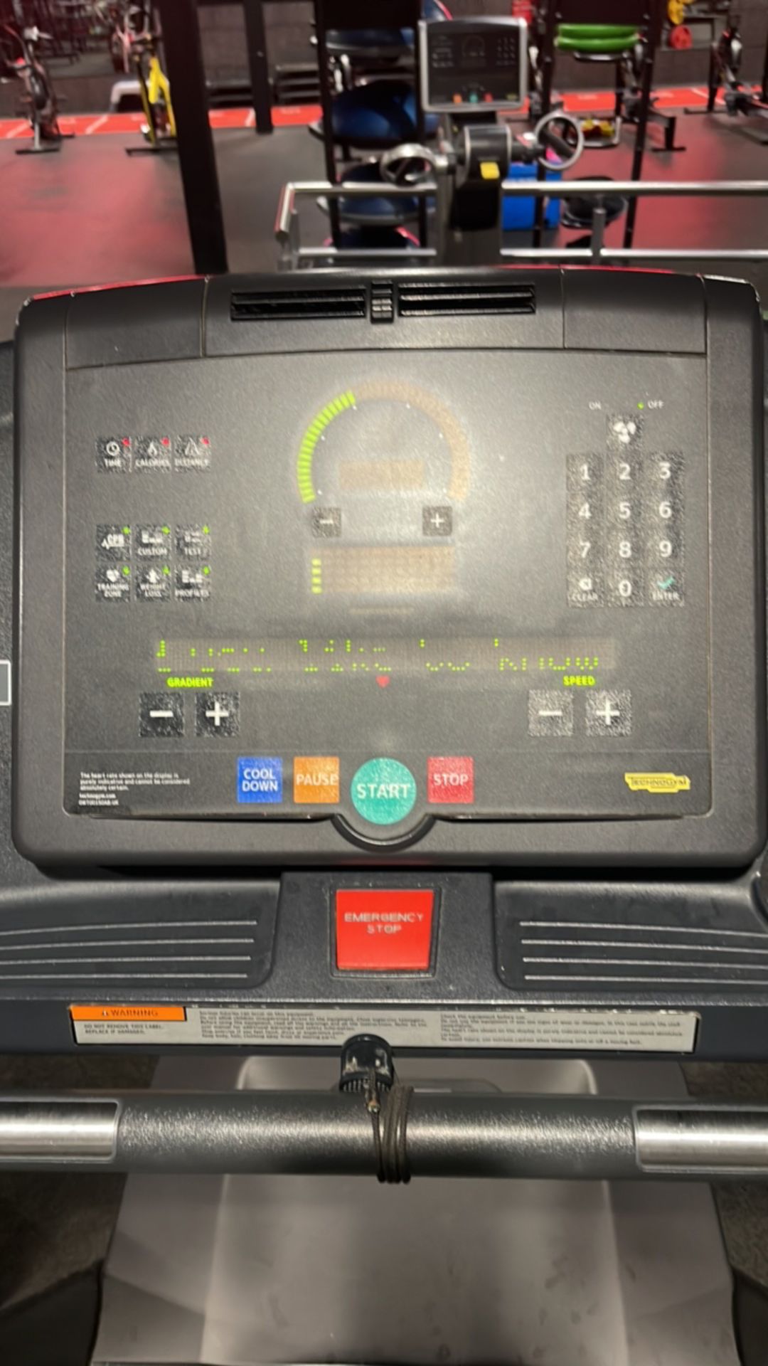 Technogym Run 600 Treadmill - Image 5 of 6