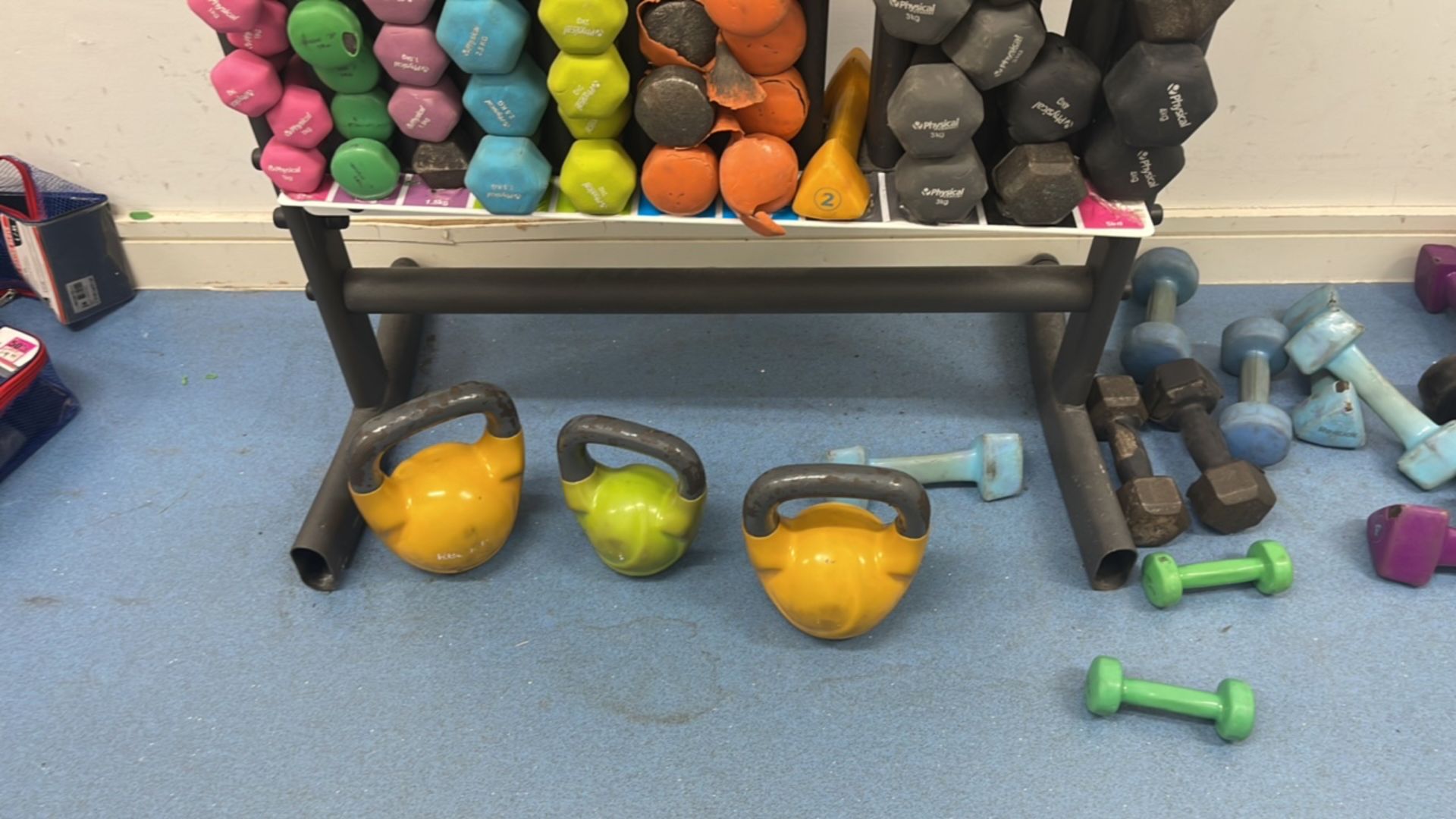 Physical Dumbells & Stand & kettlebells - Image 5 of 5