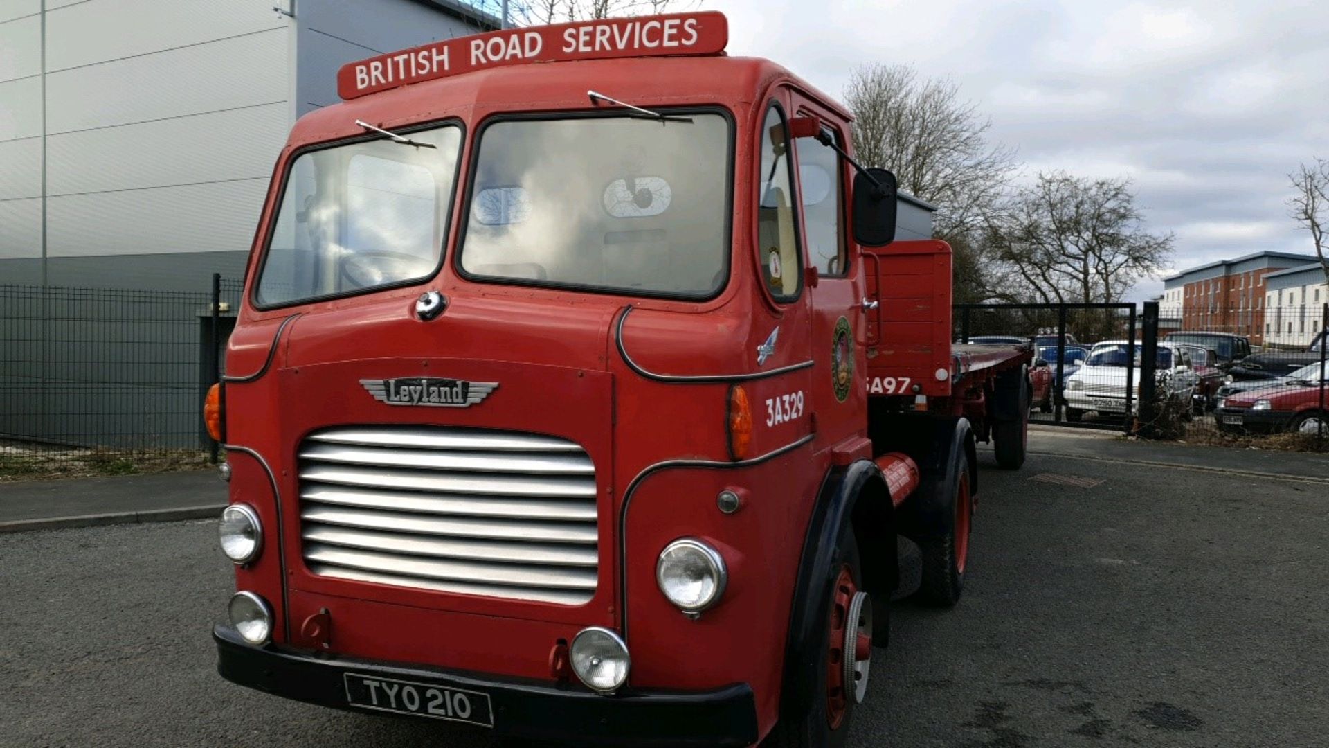 1957, Leyland Comet (V5 Present) - Image 2 of 10