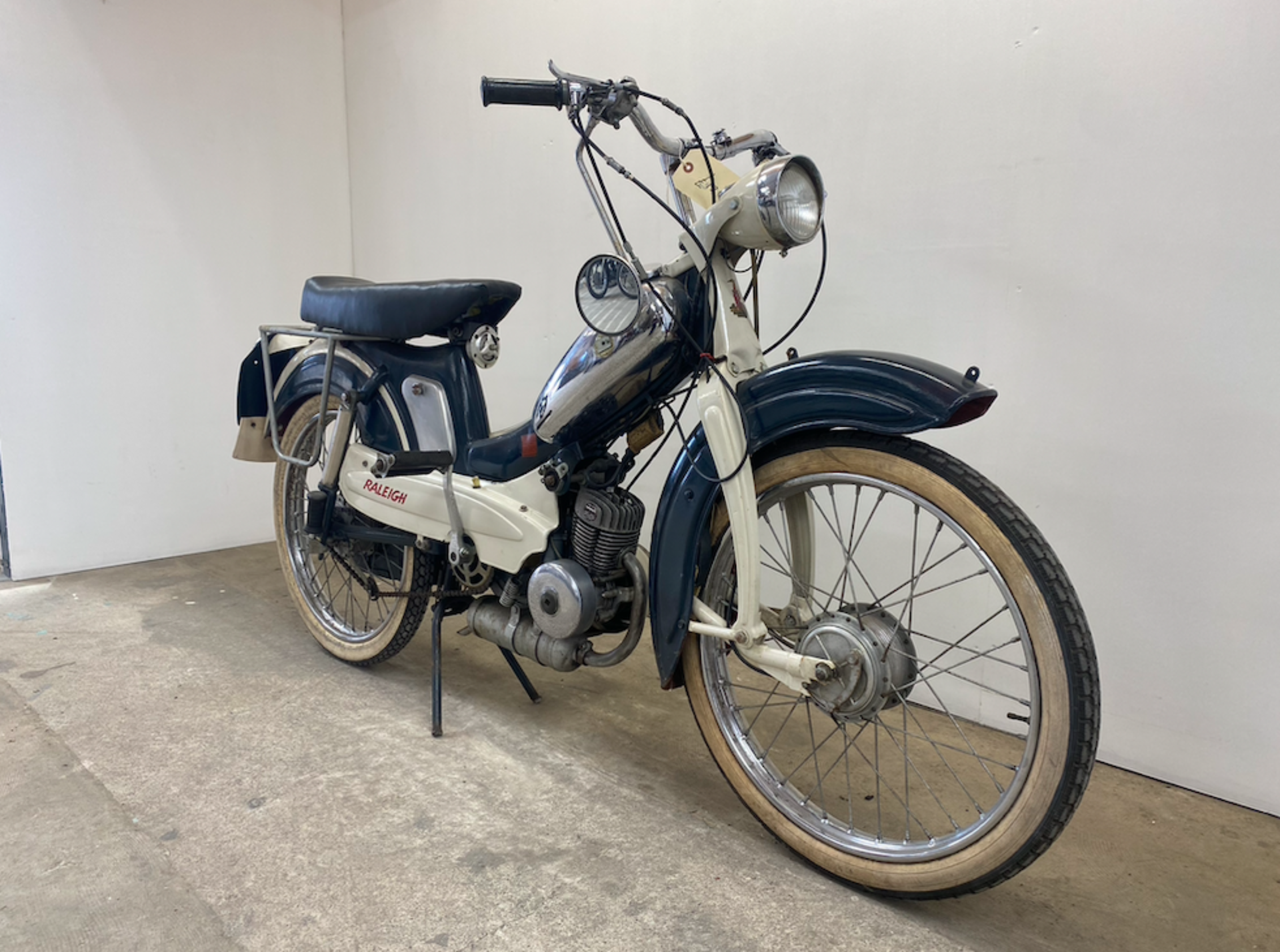 1961 Raleigh Runabout ***NO RESERVE*** - Image 3 of 7