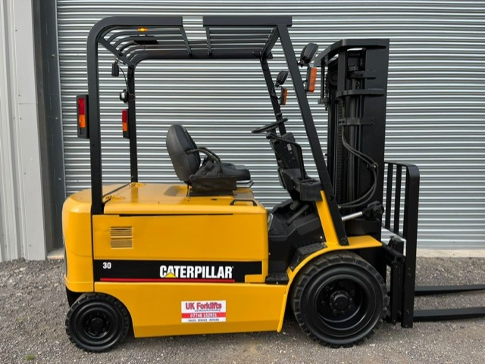 2003 CATERPILLAR, 3 Tonne Electric Forklift - Image 2 of 8