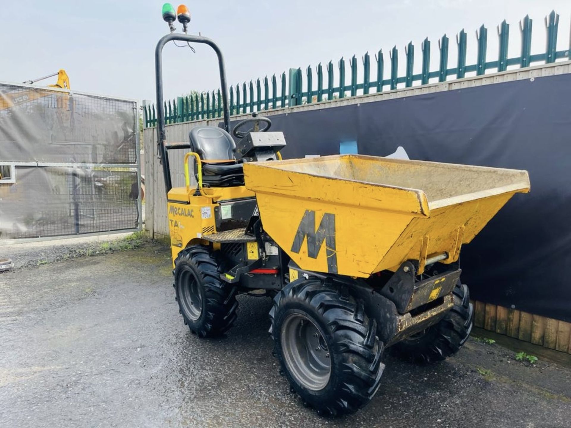 2018, MECALAC 1 T DUMPER