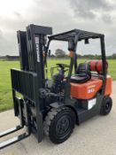 DOOSAN, 3 Tonne Gas Forklift (Container Spec)