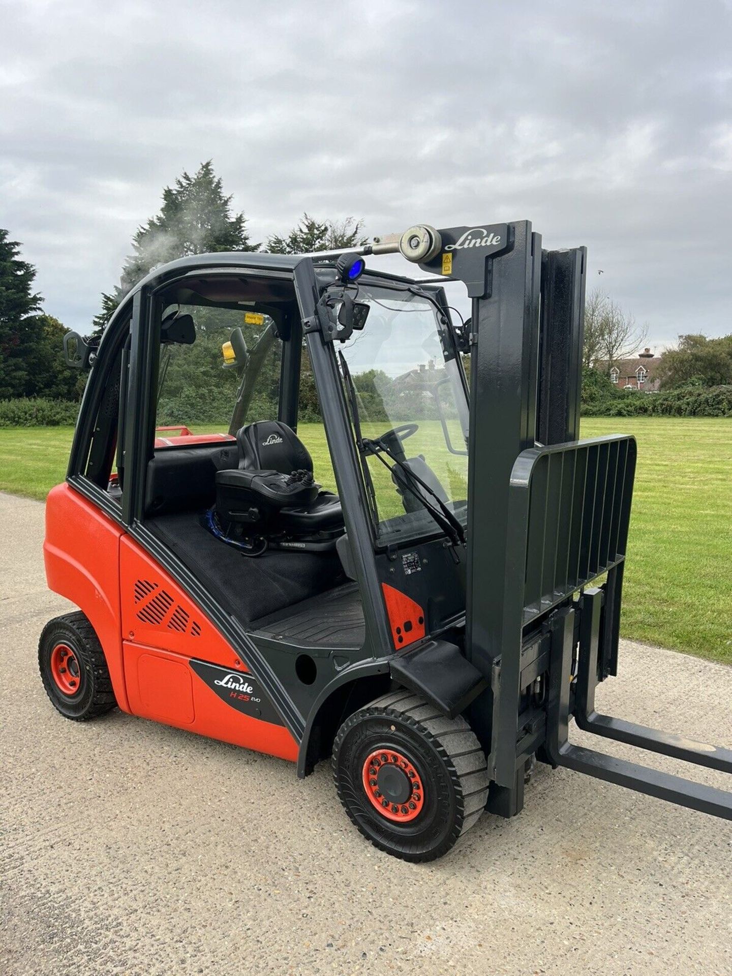 LINDE, LPG 2.5 Tonne Forklift - Image 5 of 5