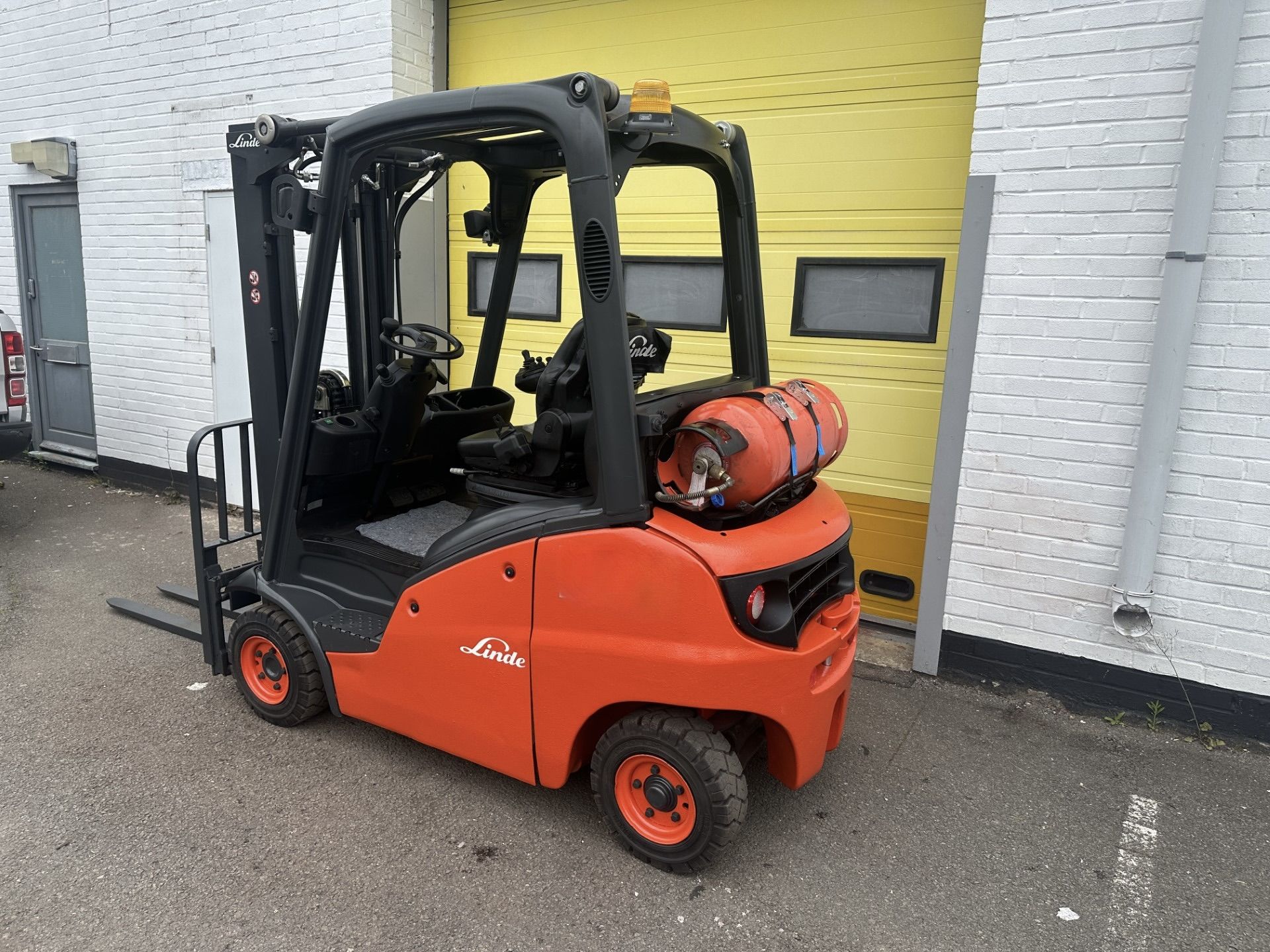 2012, LINDE H16T Forklift - Image 3 of 7