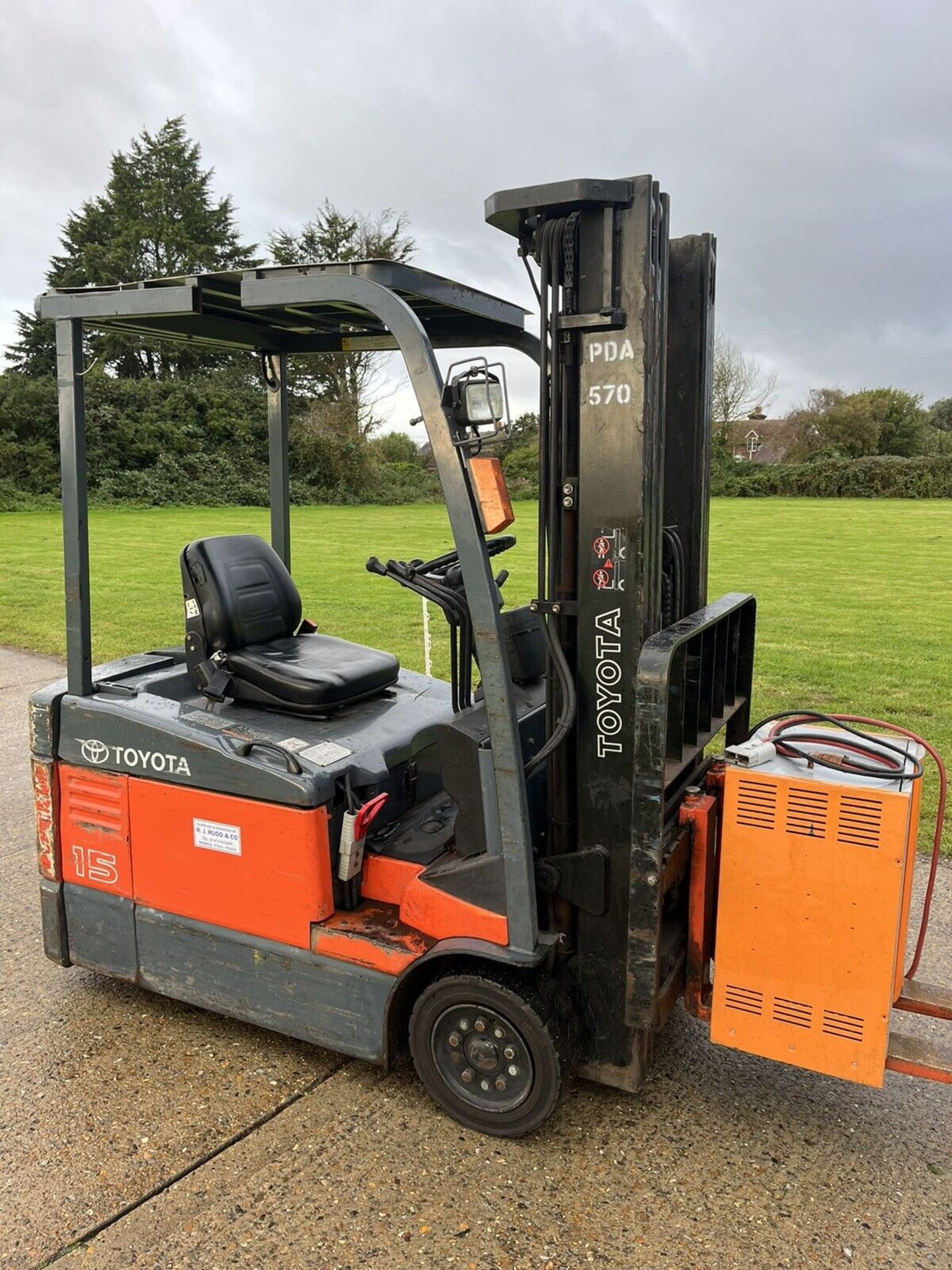 TOYOTA, 1.5 Tonne Electric Forklift Truck (container spec) - Image 2 of 3