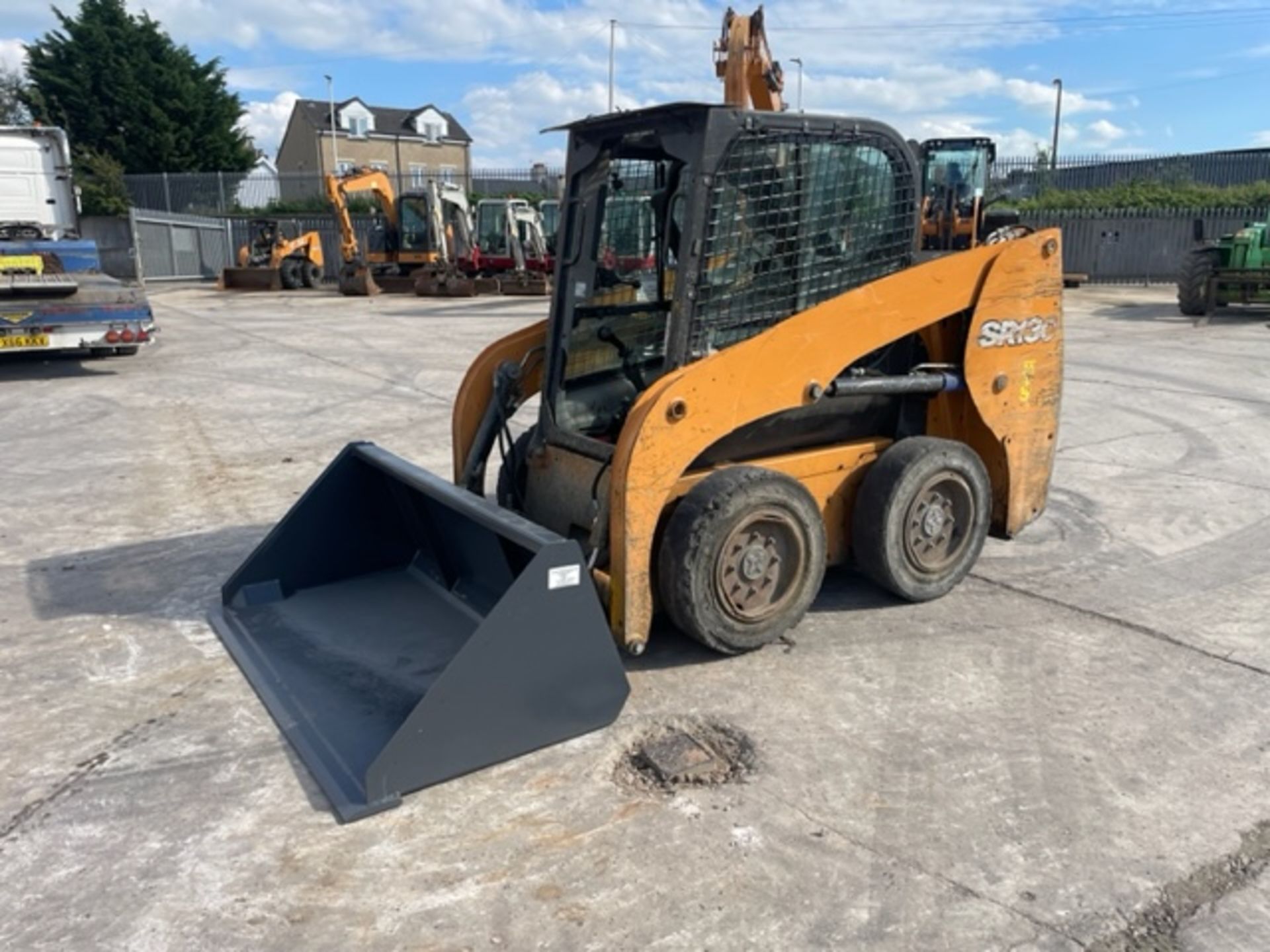 2016 CASE SR130 SKIDSTEER