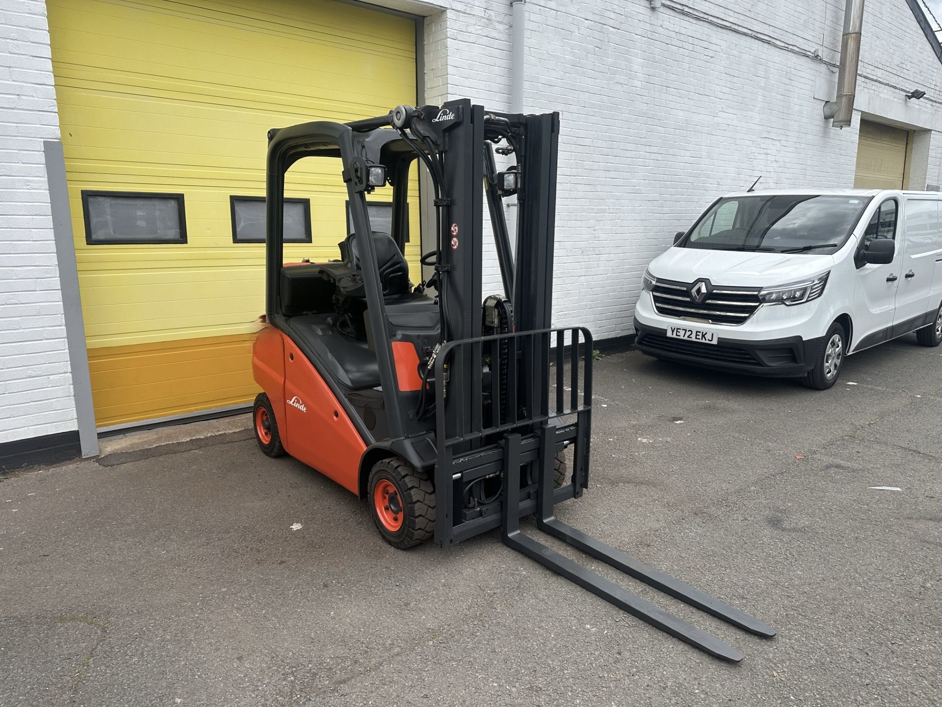 2012, LINDE H16T Forklift - Image 2 of 7