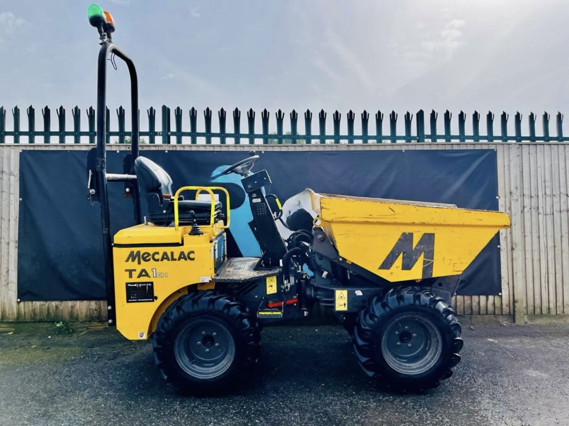 2018, MECALAC 1 T DUMPER - Image 11 of 17