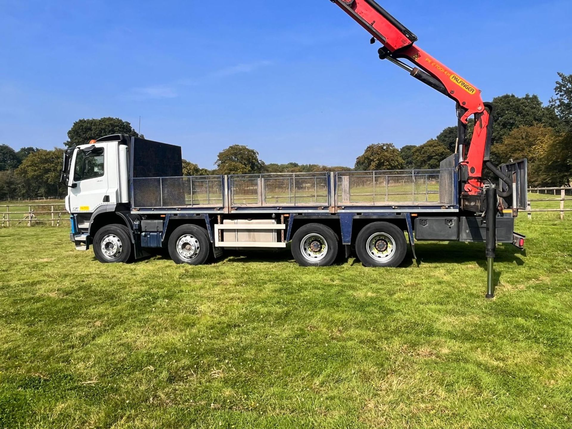 2016, DAF CF400 (8 x 4) Remote Control Hiab Lorry - Image 7 of 23