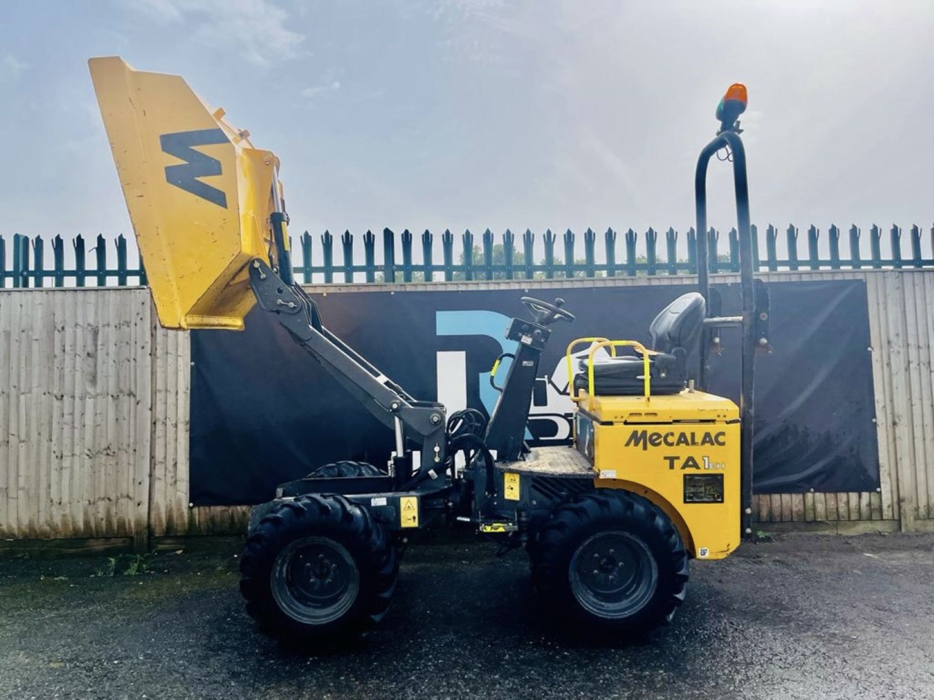 2018, MECALAC 1 T DUMPER - Image 6 of 17