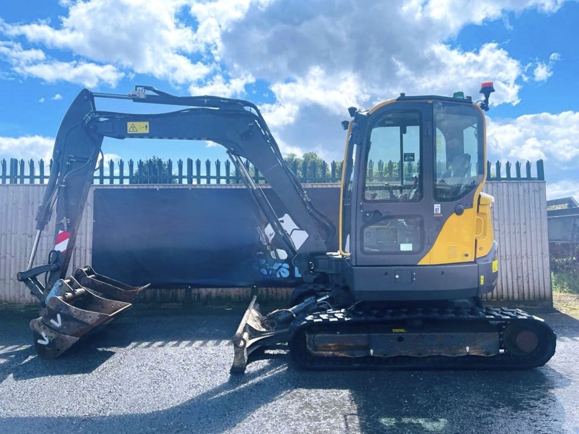 2019, VOLVO ECR58D EXCAVATOR - Image 2 of 18