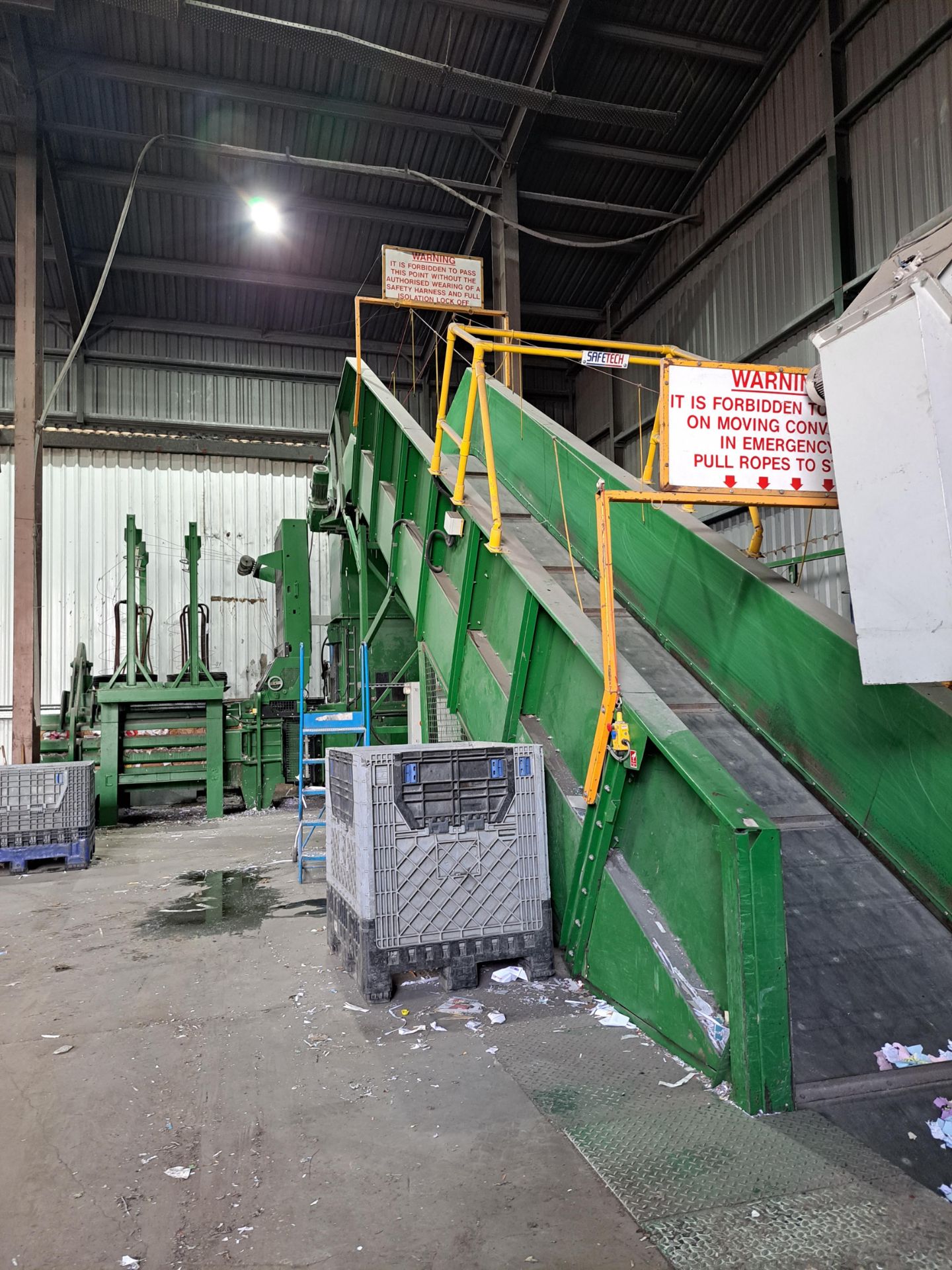 BOA IMPRESS S60 Baling Press with Swan Neck Conveyor and Safetec Safety System - Image 2 of 4