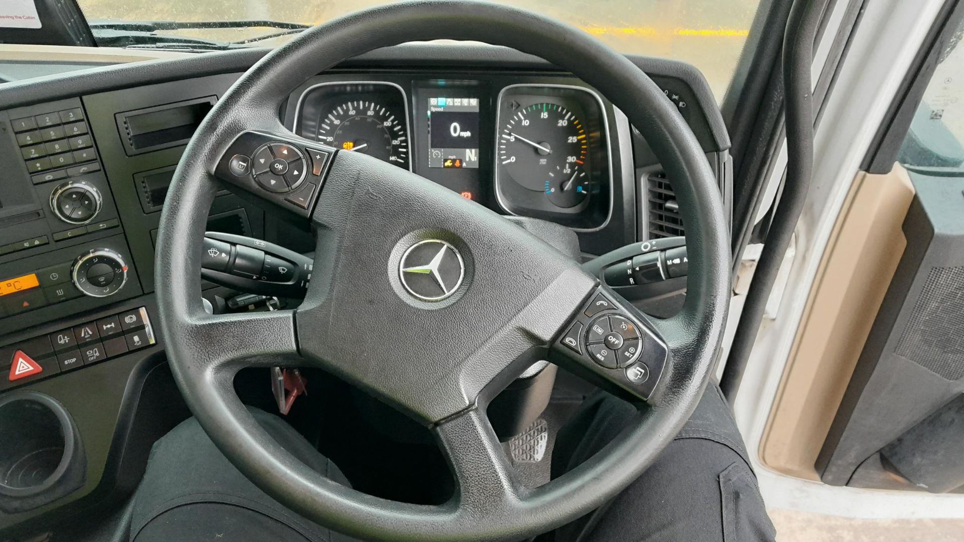 2018, Mercedes-Benz 1824 (VRN - WX18 MLL) - Bild 6 aus 11
