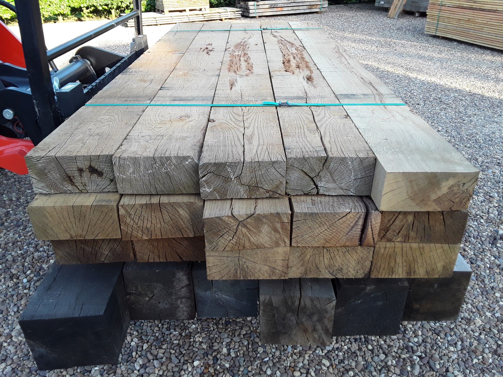 15x Hardwood Sawn Rustic Timber English Oak Sleepers - Image 3 of 5