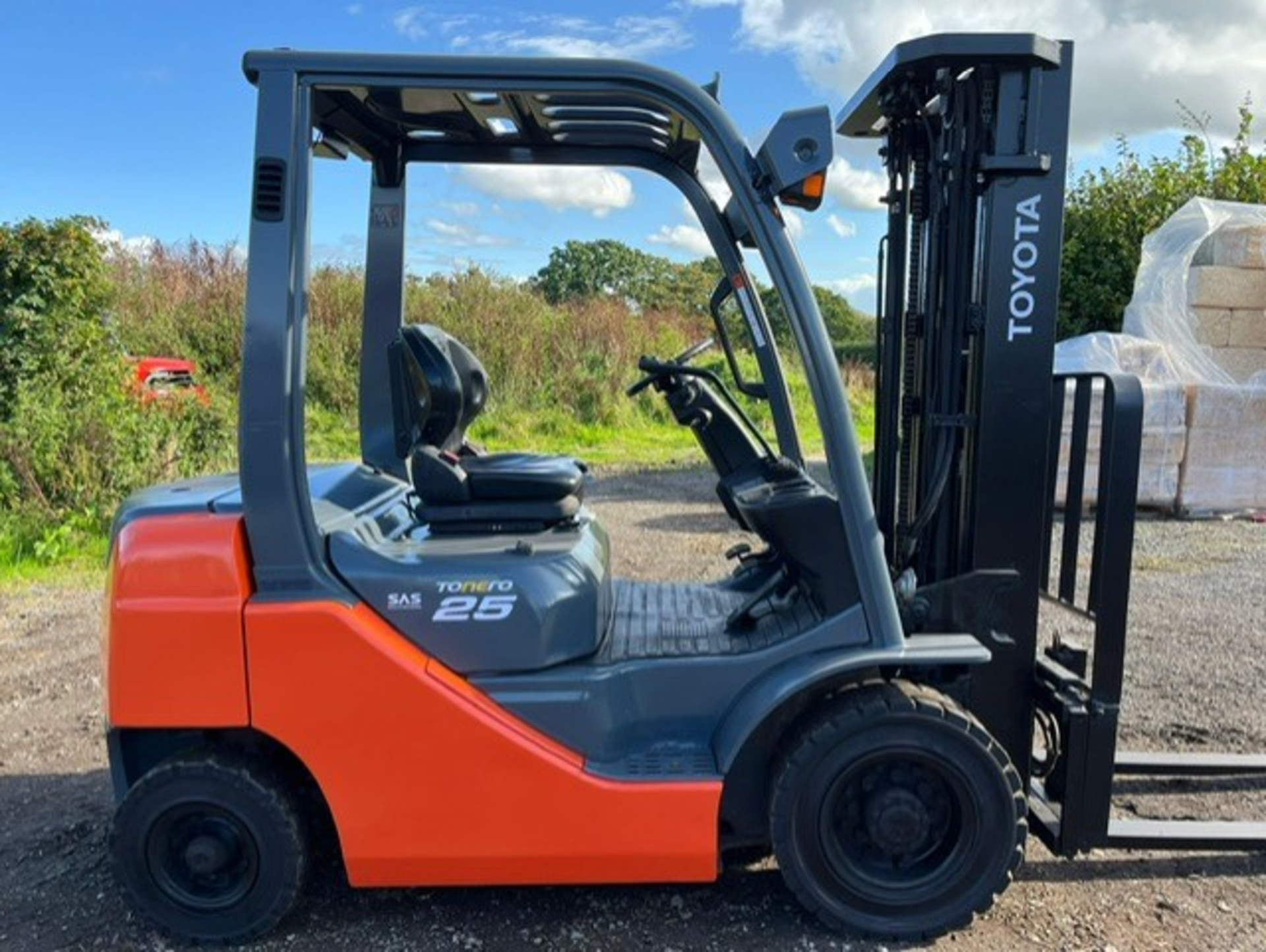 2018, TOYOTA - 2.5 Tonne Diesel Forklift - Bild 7 aus 7