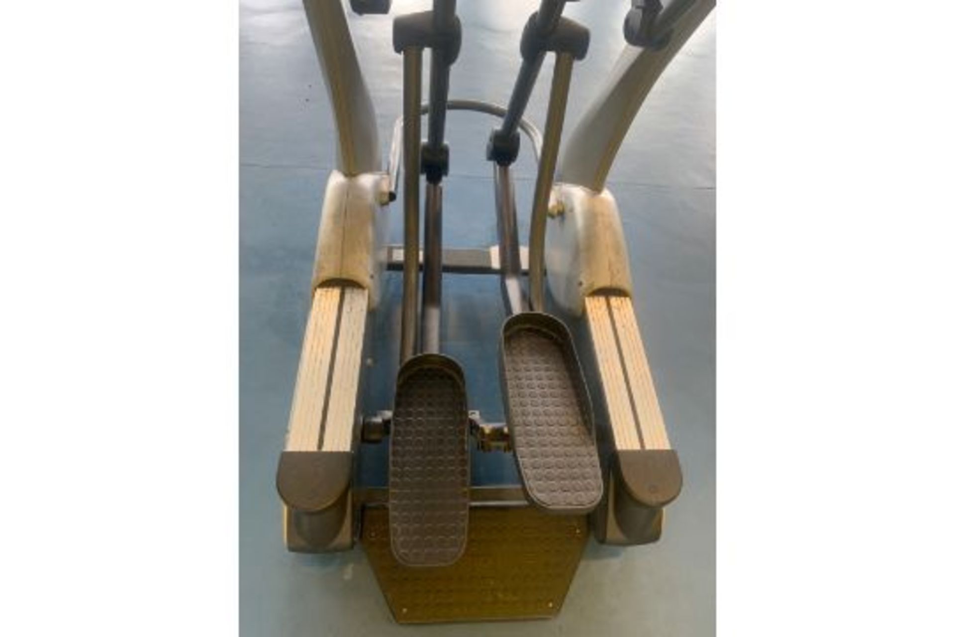 True Fitness Crosstrainer - Image 3 of 4