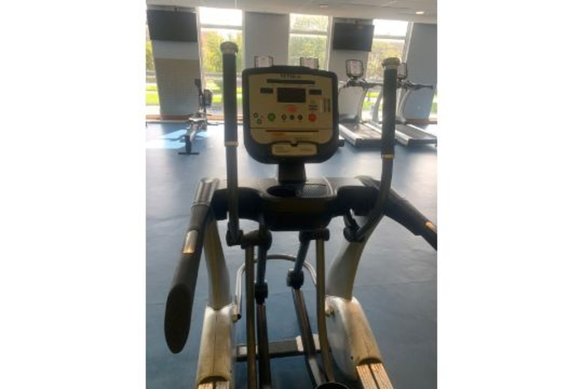 True Fitness Crosstrainer - Image 2 of 4