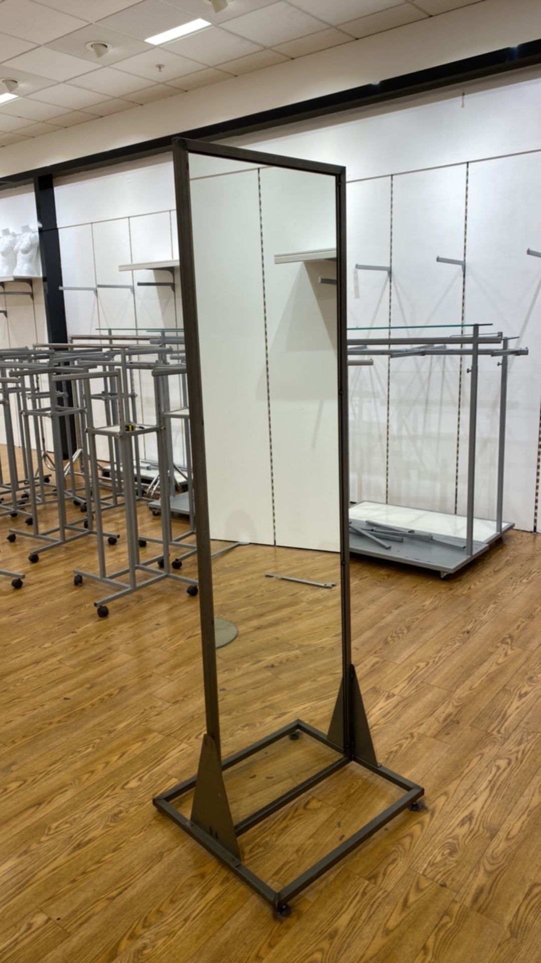 Metal Framed Floor Mirror - Bild 3 aus 4