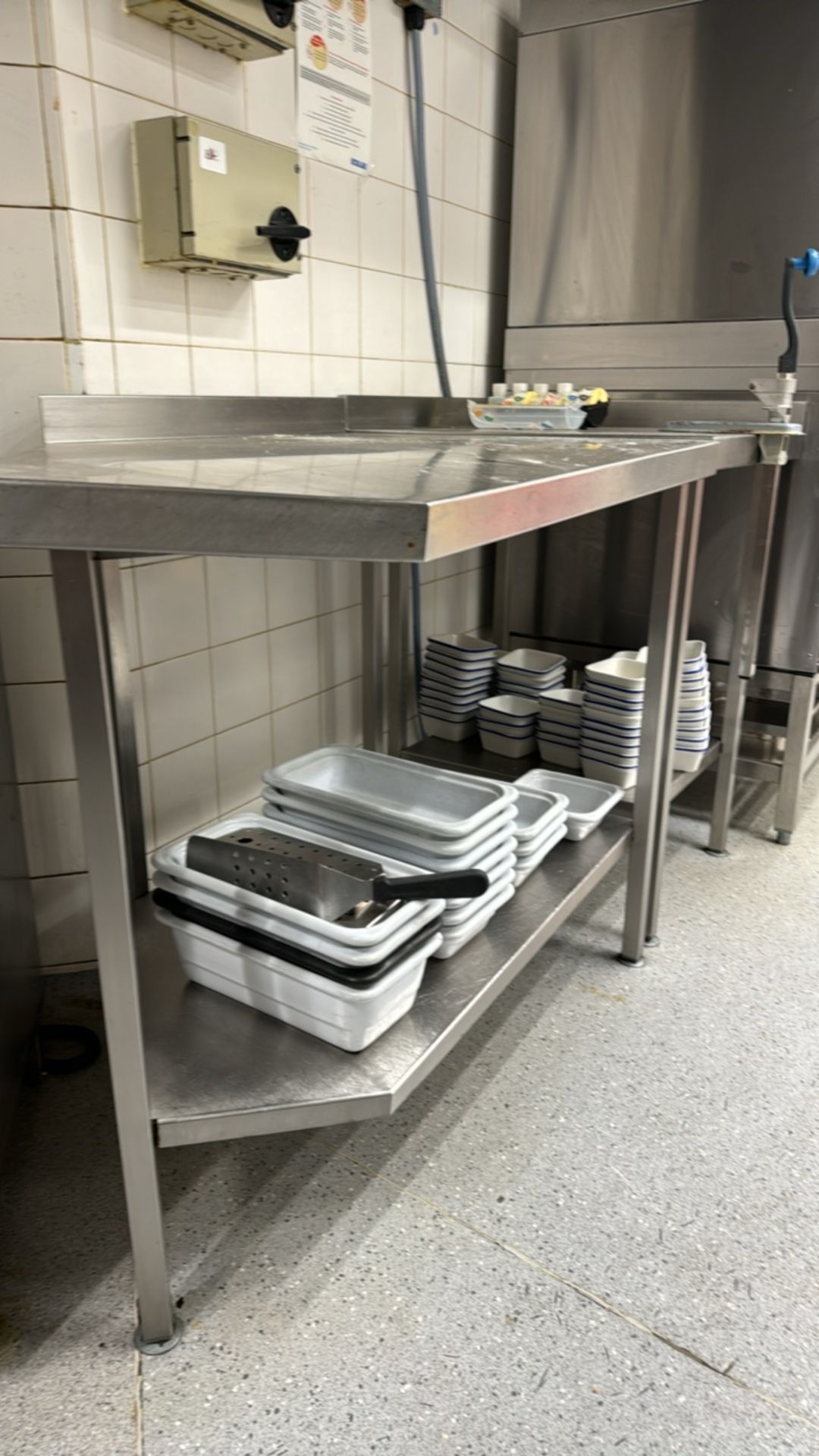 Stainless Steel Prep Unit with Can Opener - Bild 5 aus 5