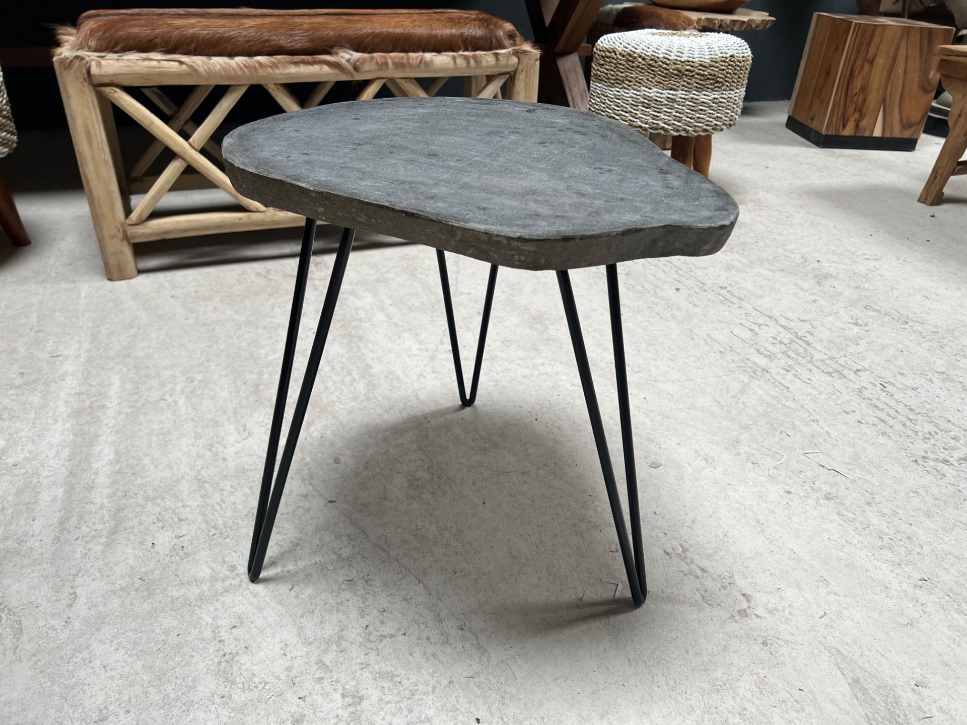 Stone Table - Image 3 of 4